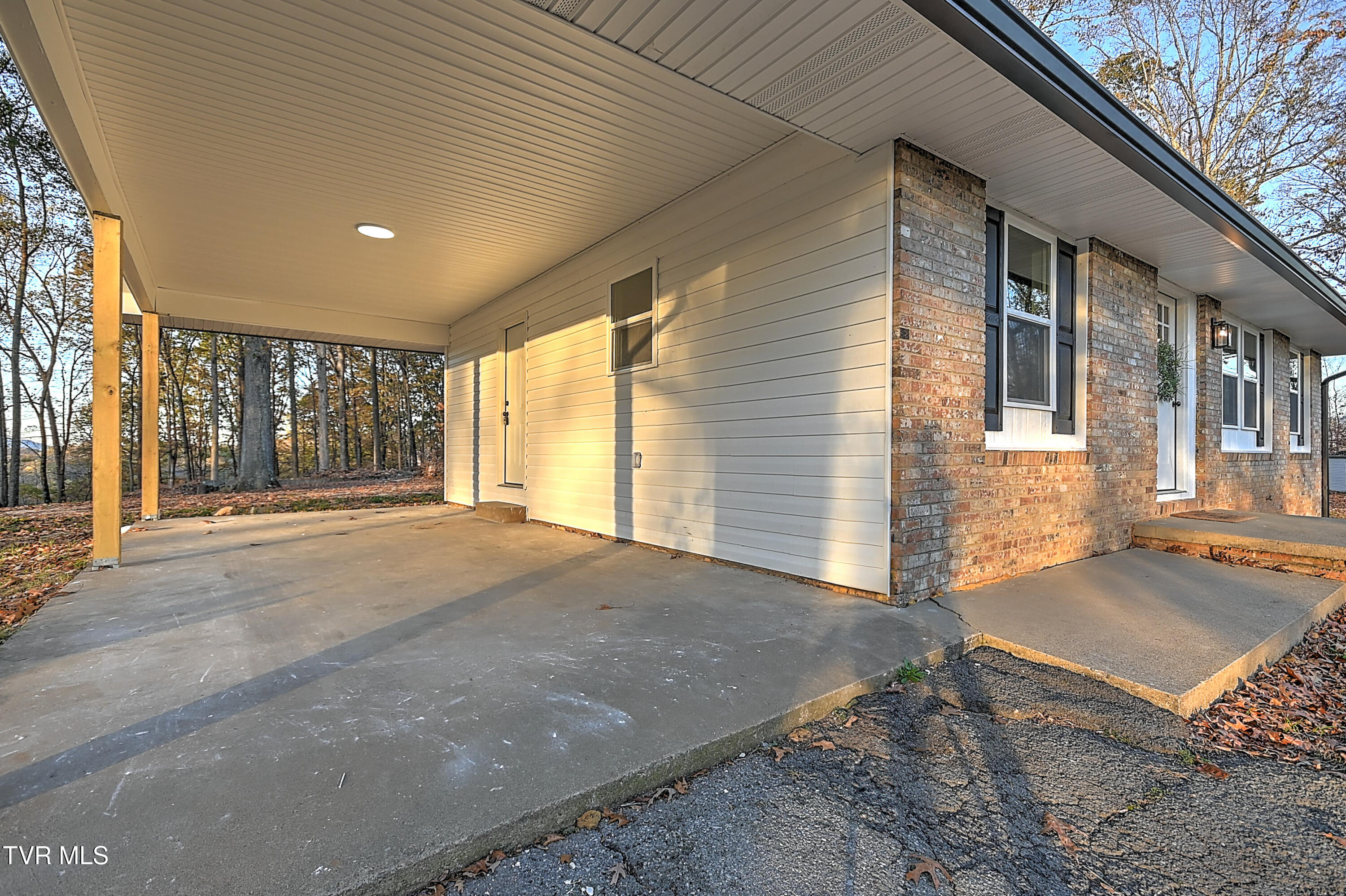 411 Spring Valley Circle