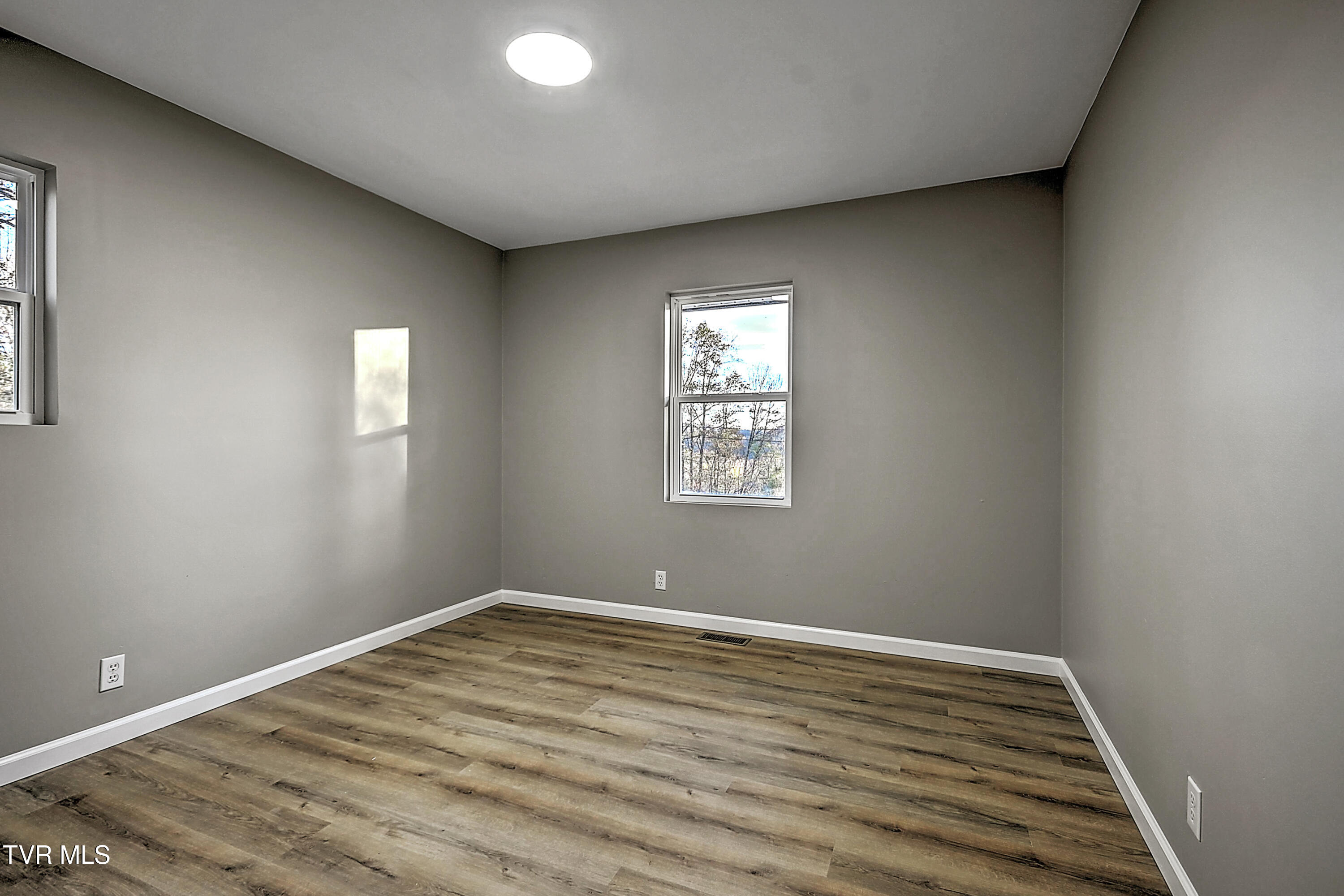411 Spring Valley Circle