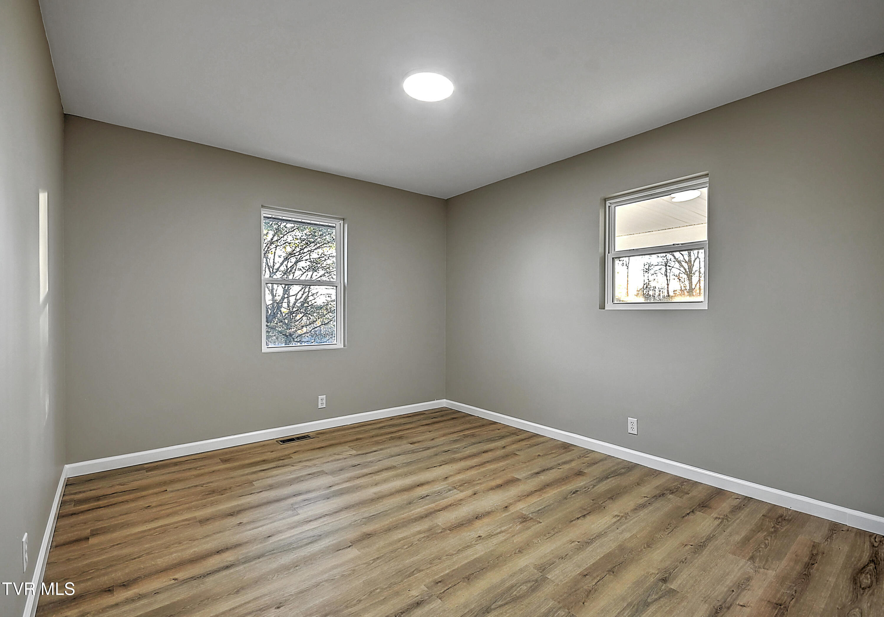 411 Spring Valley Circle