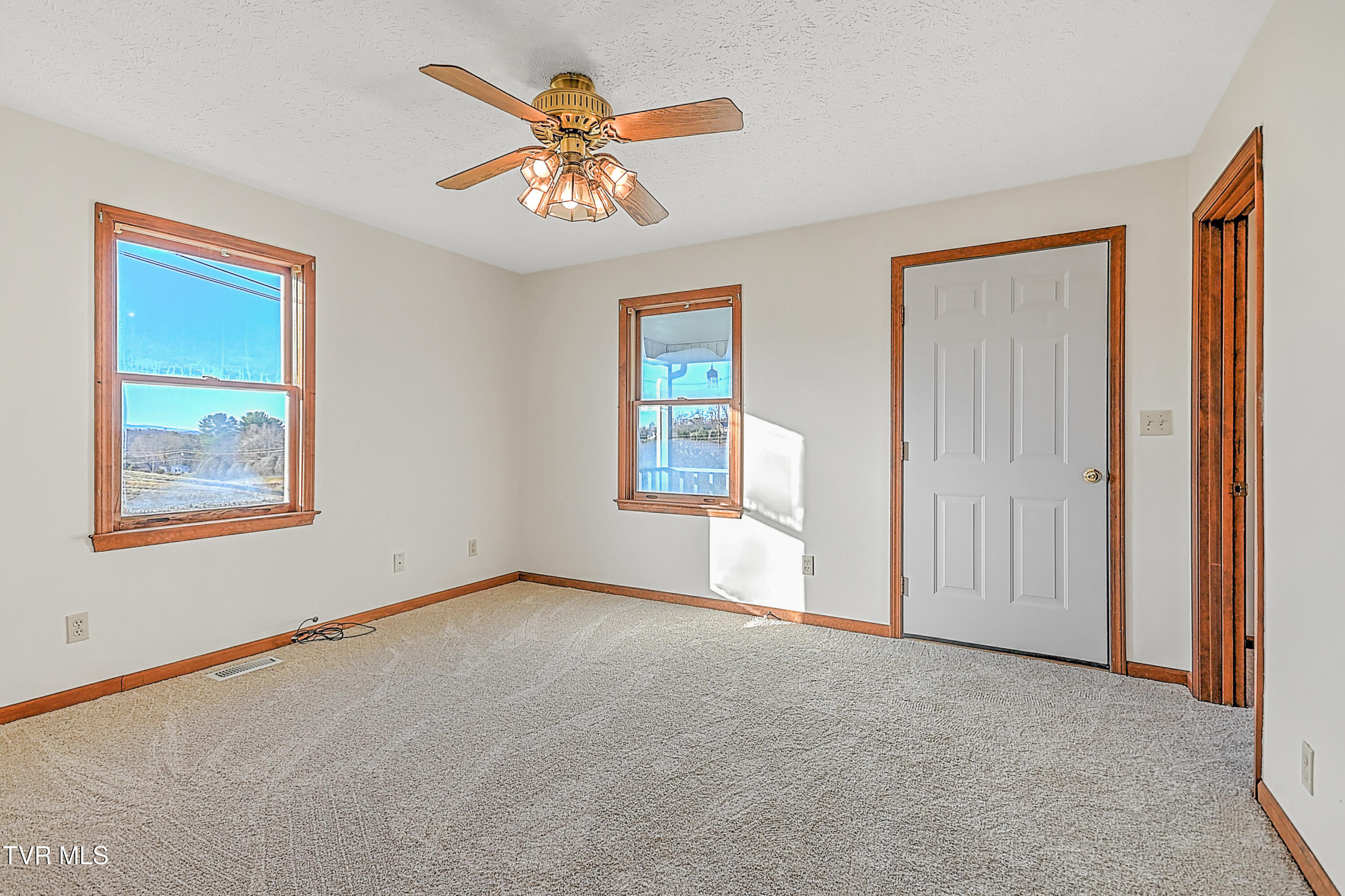 124 Harrington Hollow Road