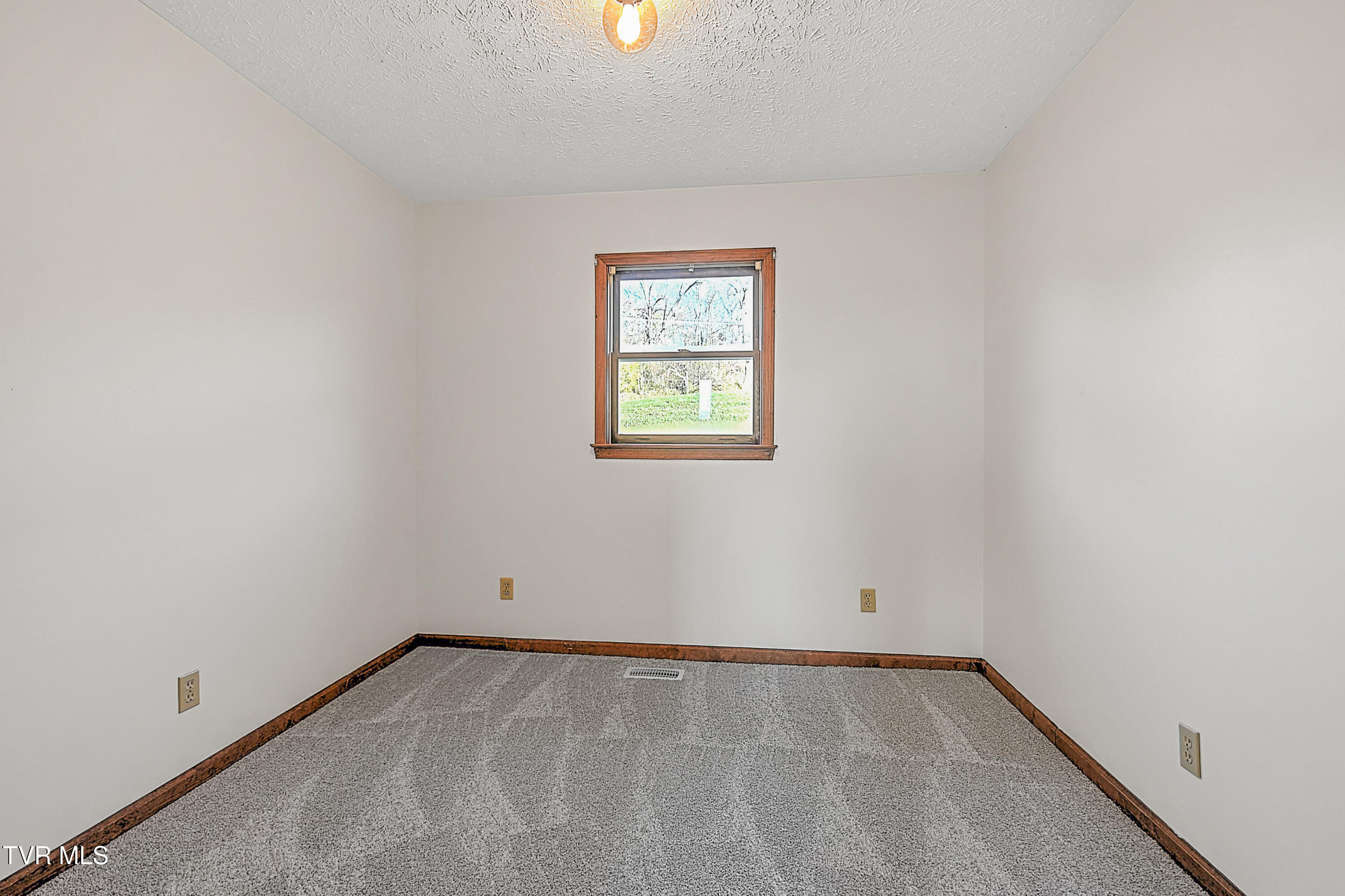 124 Harrington Hollow Road
