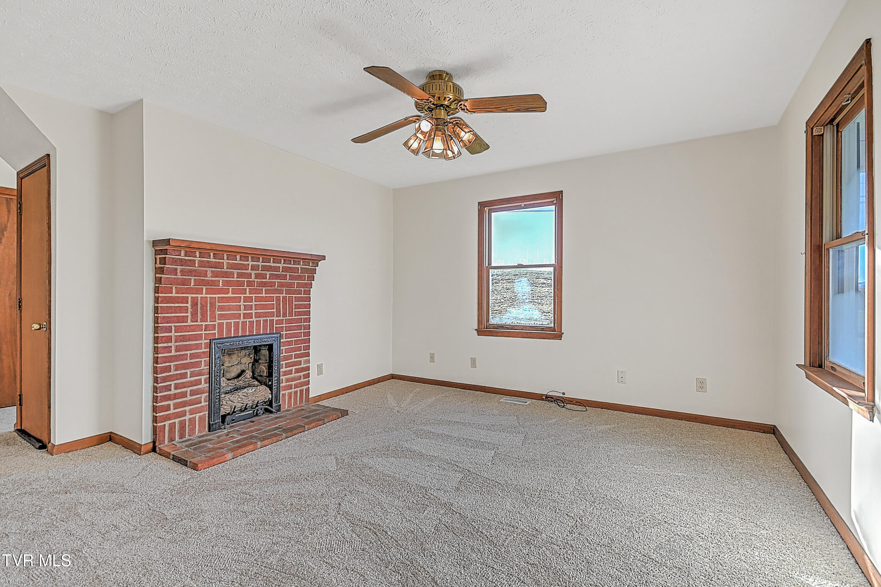 124 Harrington Hollow Road