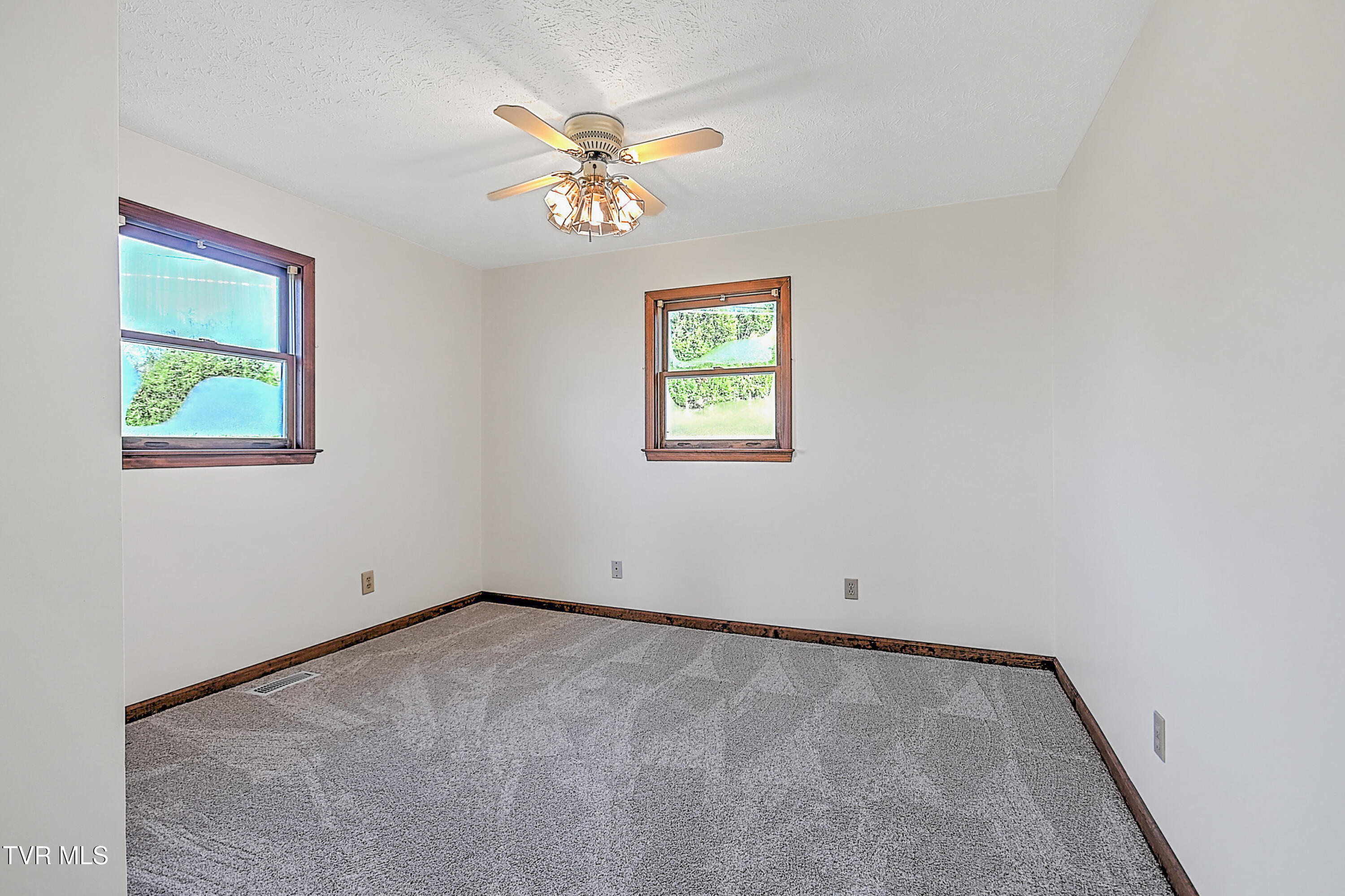 124 Harrington Hollow Road