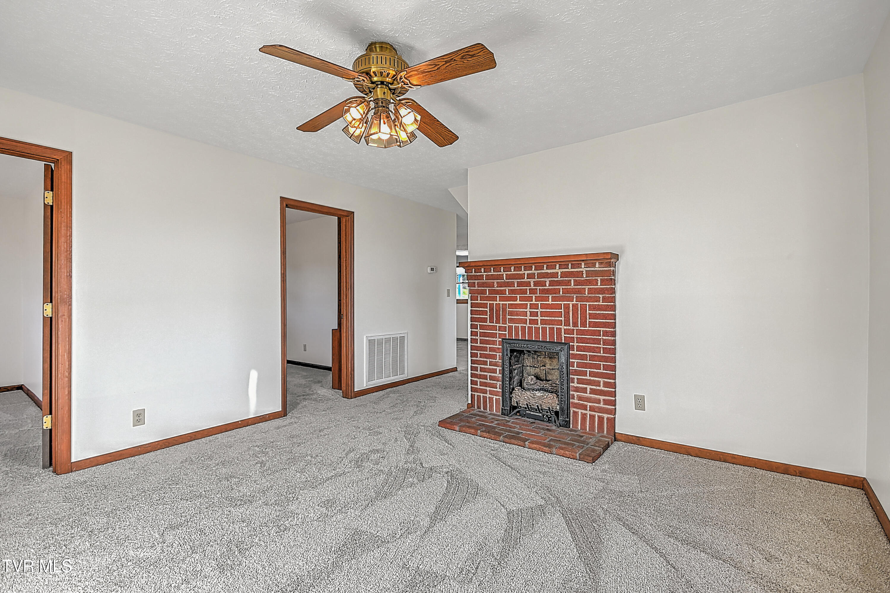 124 Harrington Hollow Road