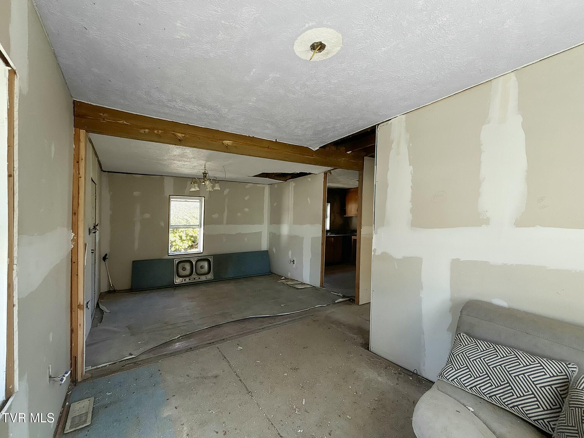 1503 6th Street Extension