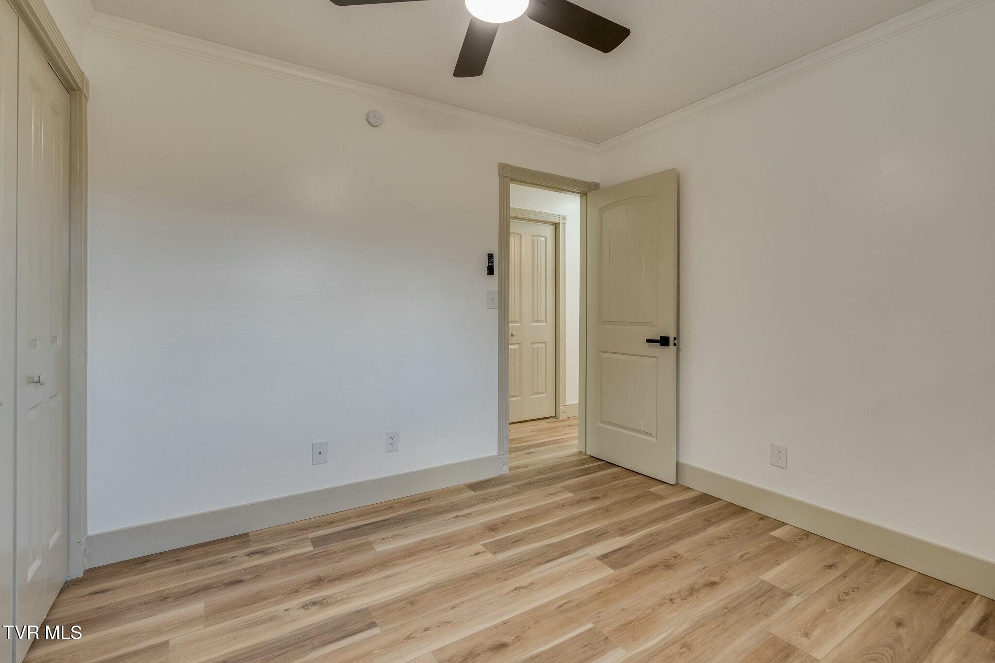 1120 Kinzer Lane