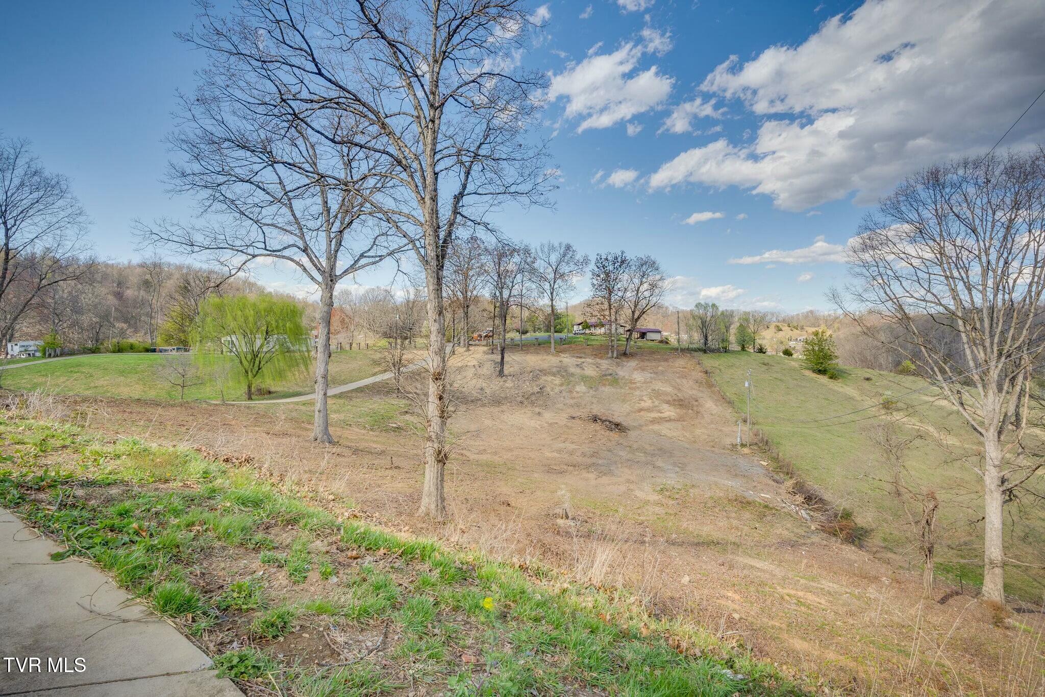 1120 Kinzer Lane