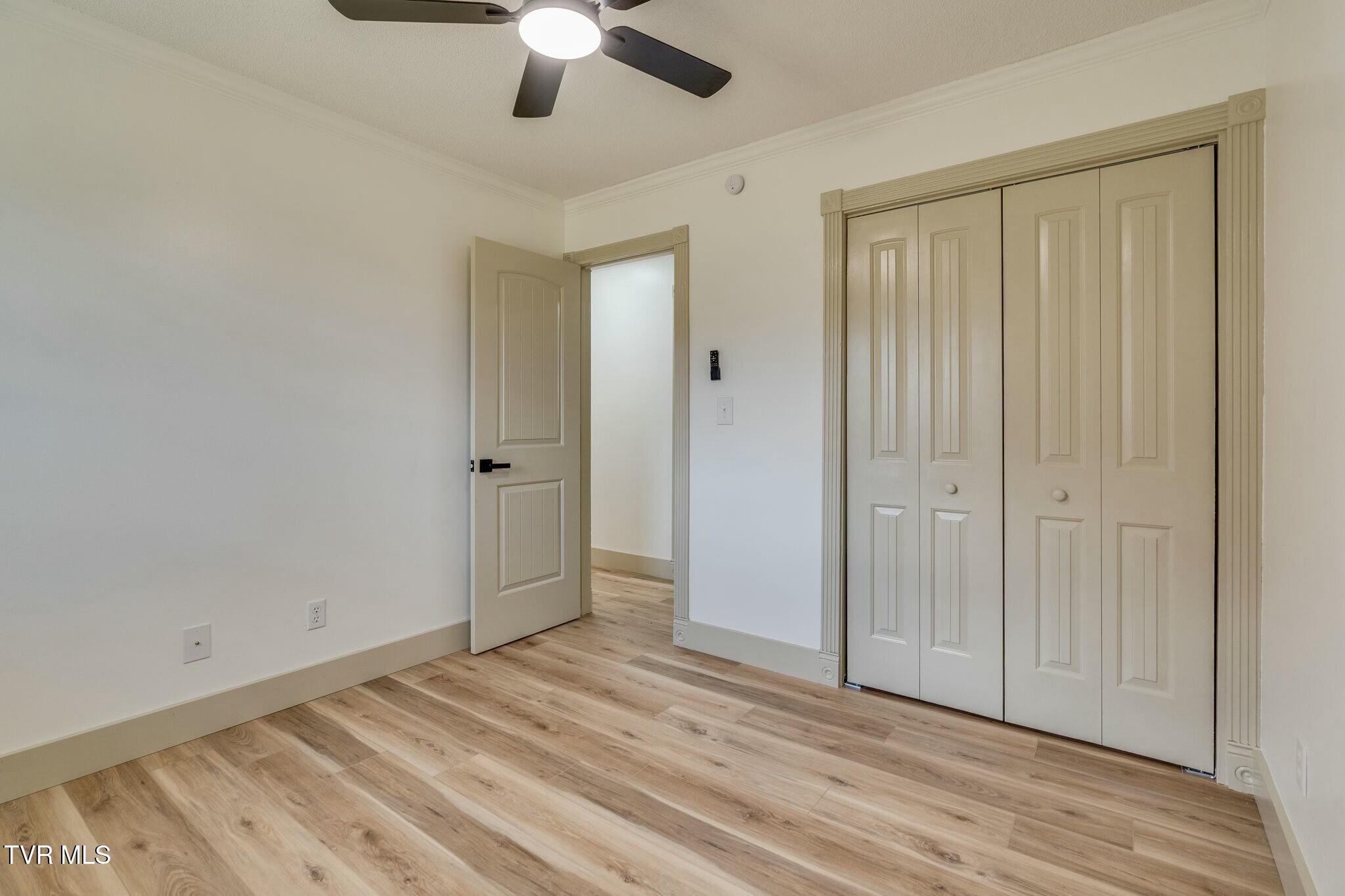 1120 Kinzer Lane
