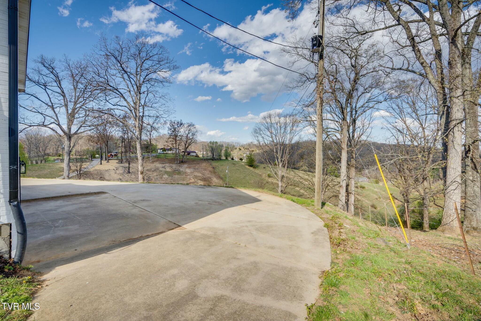 1120 Kinzer Lane