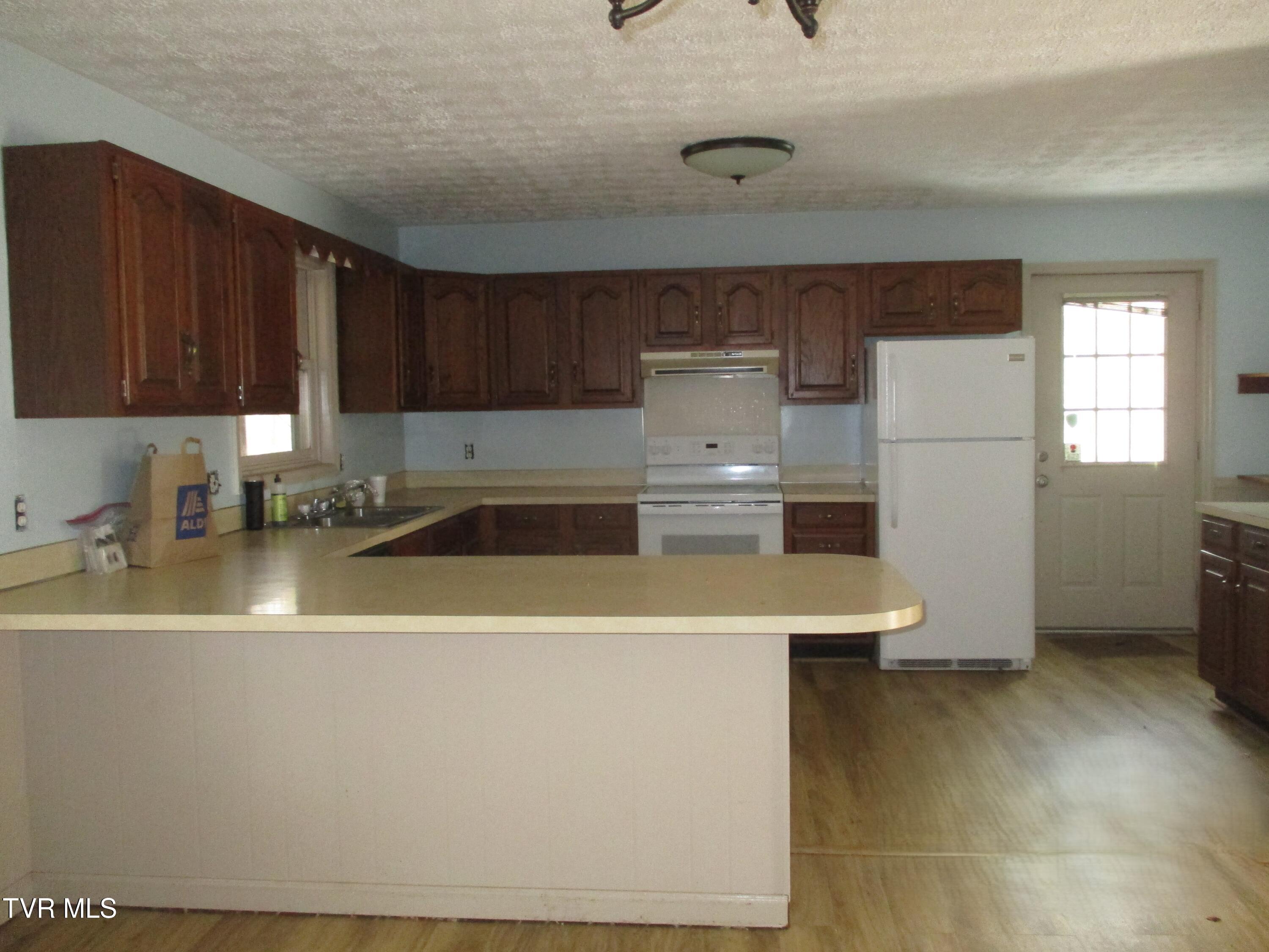 145 Rock City Road