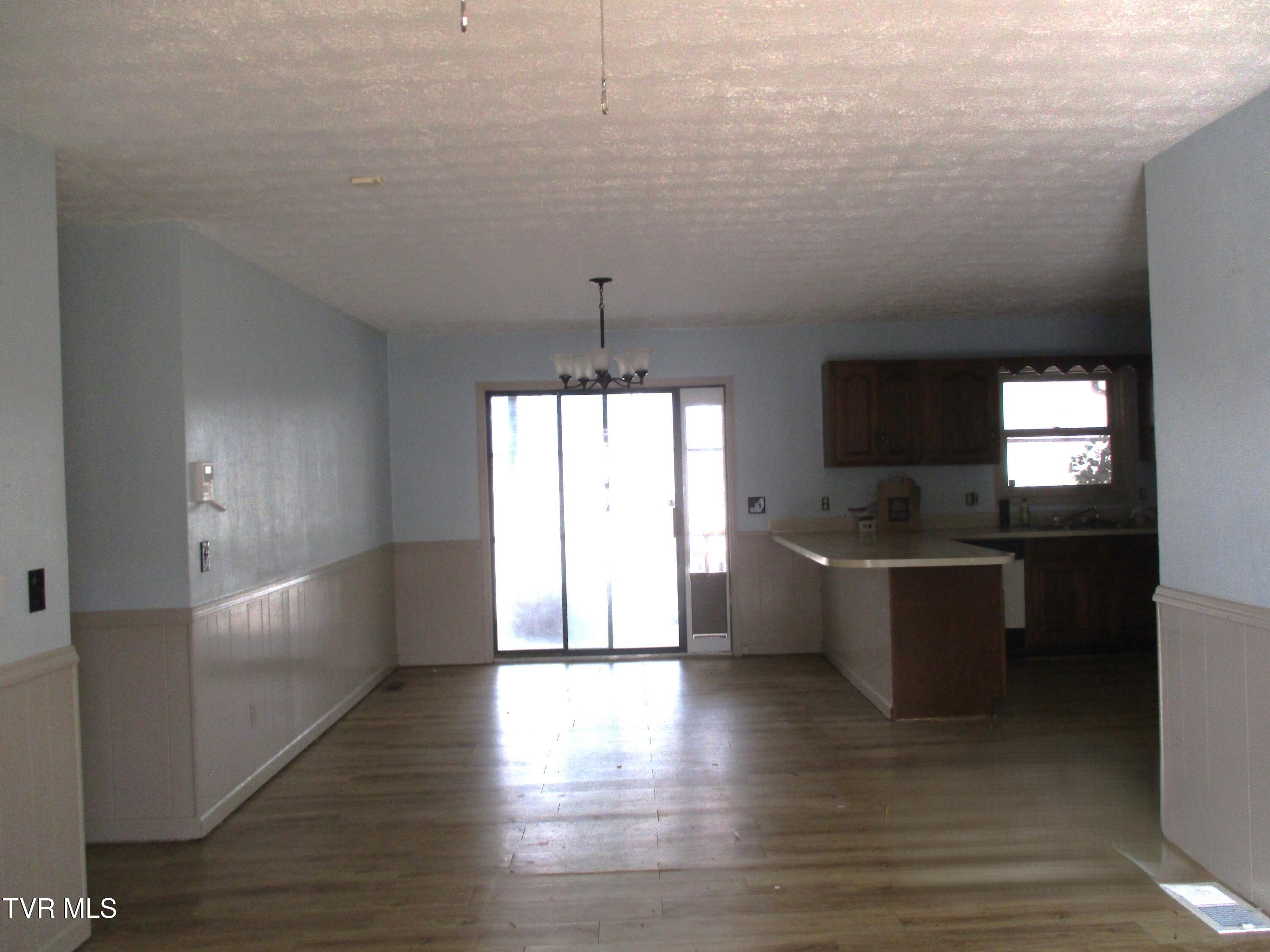145 Rock City Road