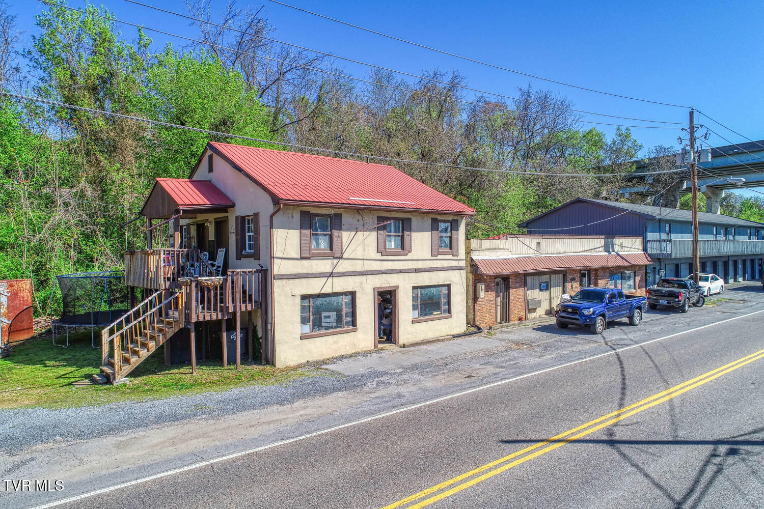 1824&1828 Netherland Inn Road
