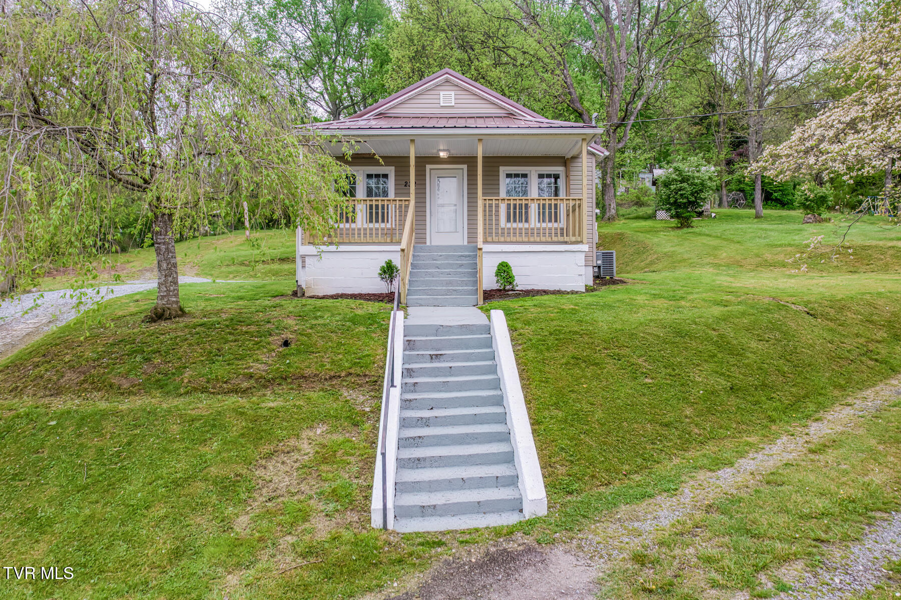 232 Emmett Road