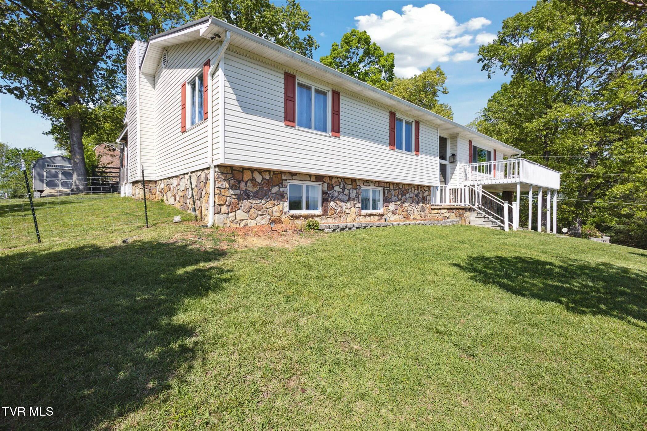 128 Harwood Road