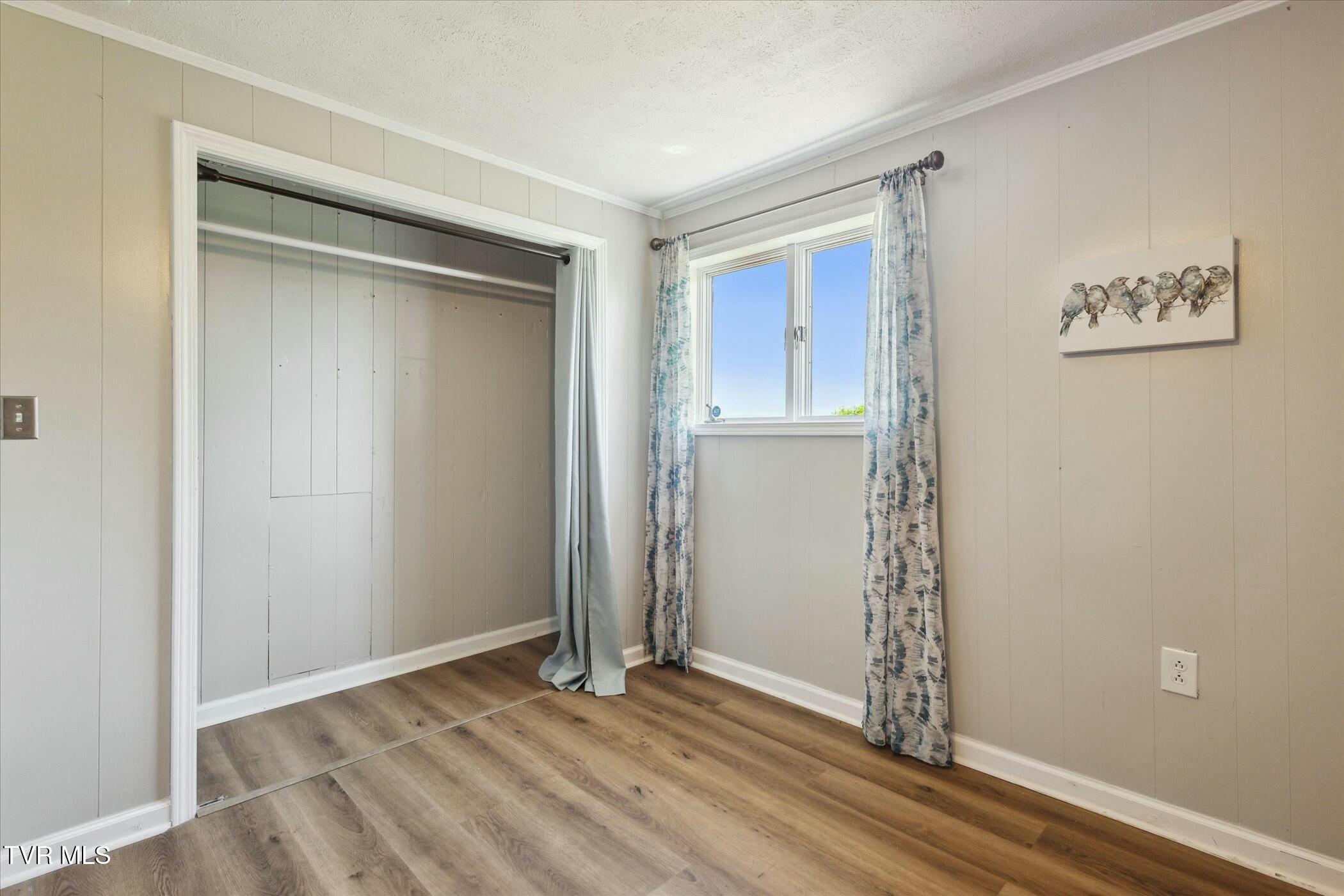 128 Harwood Road