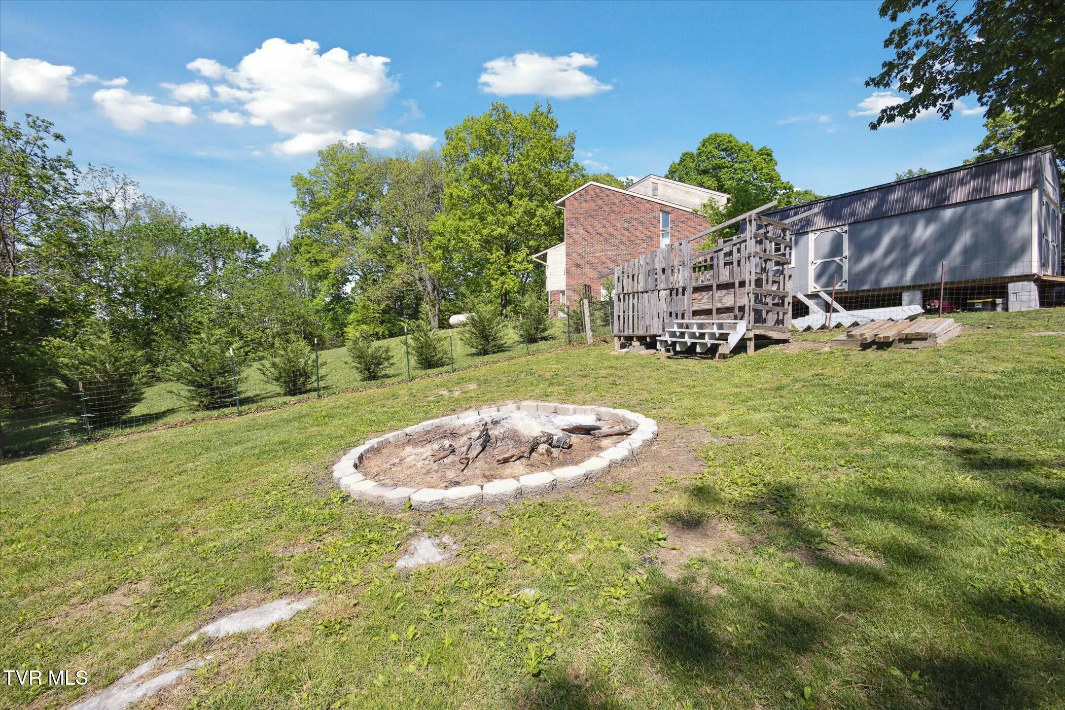 128 Harwood Road
