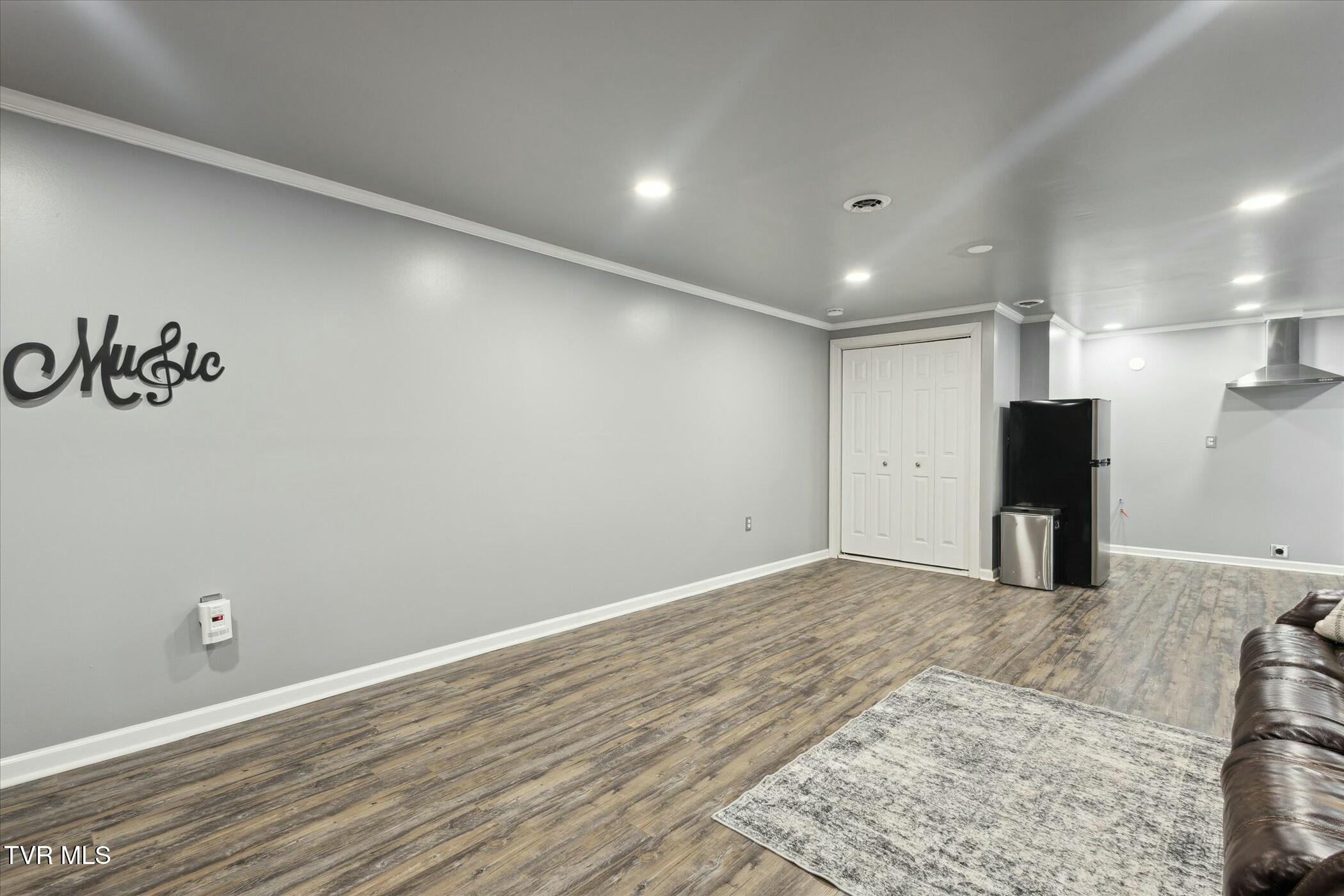 128 Harwood Road