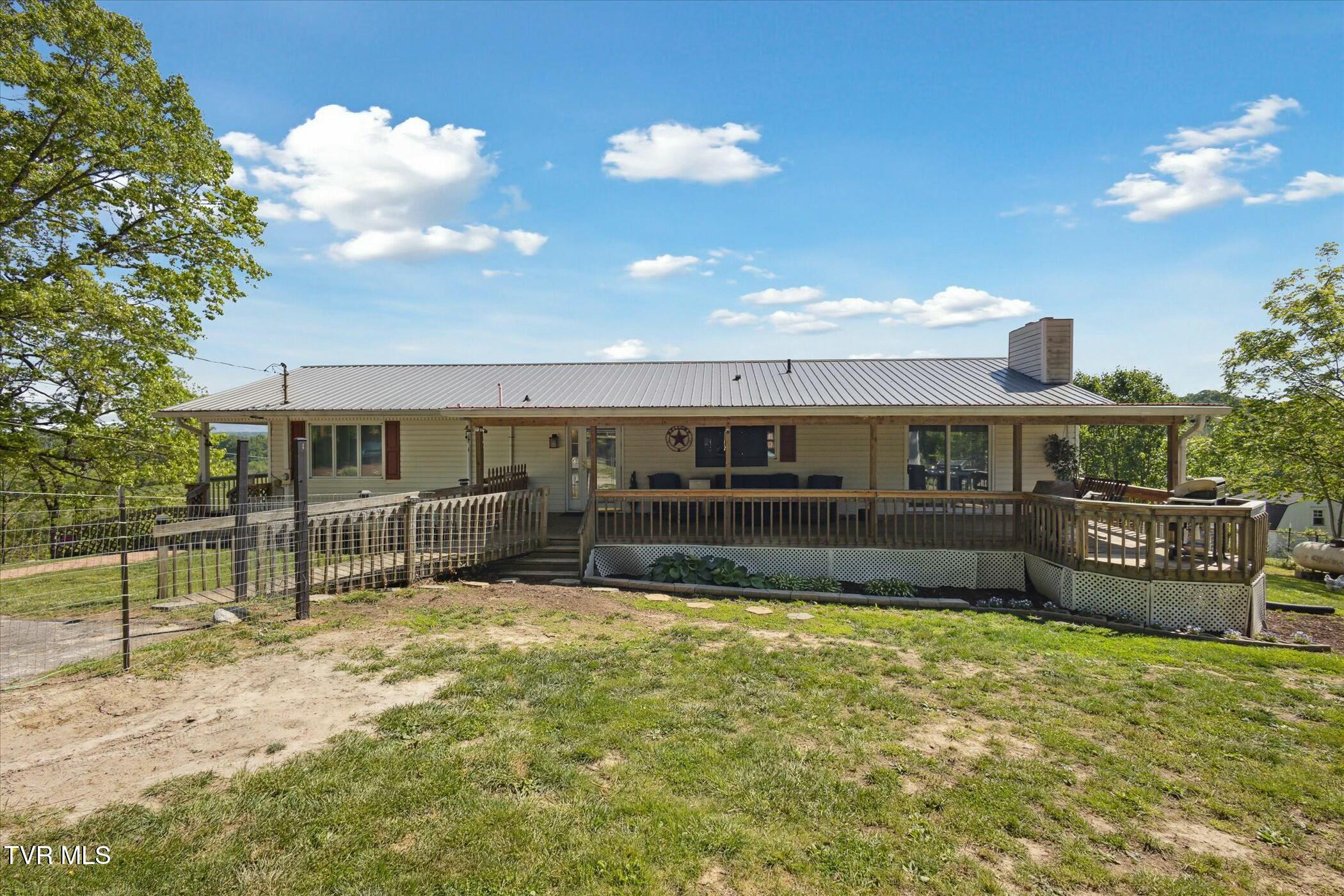 128 Harwood Road