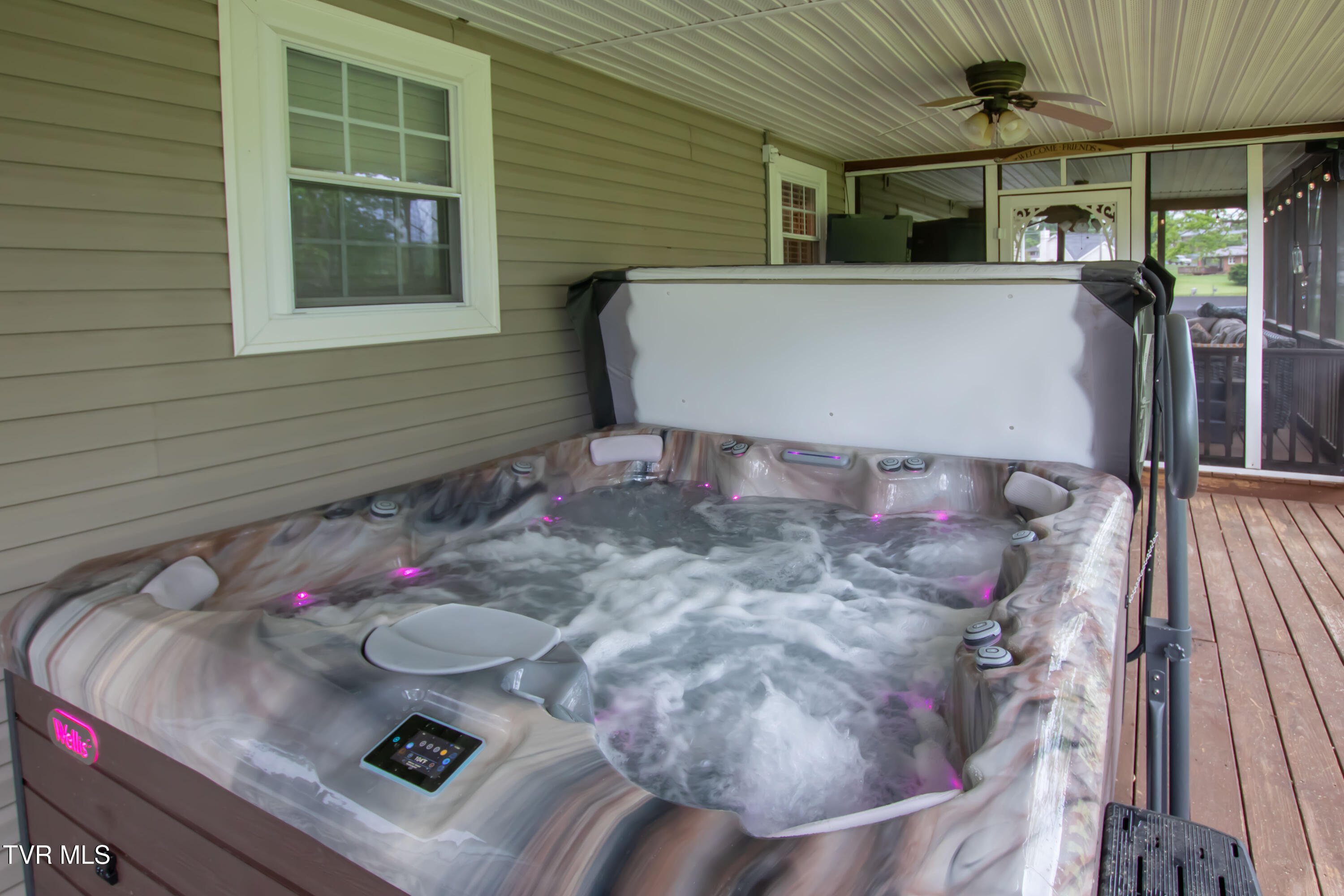 3493 Weaver Pike