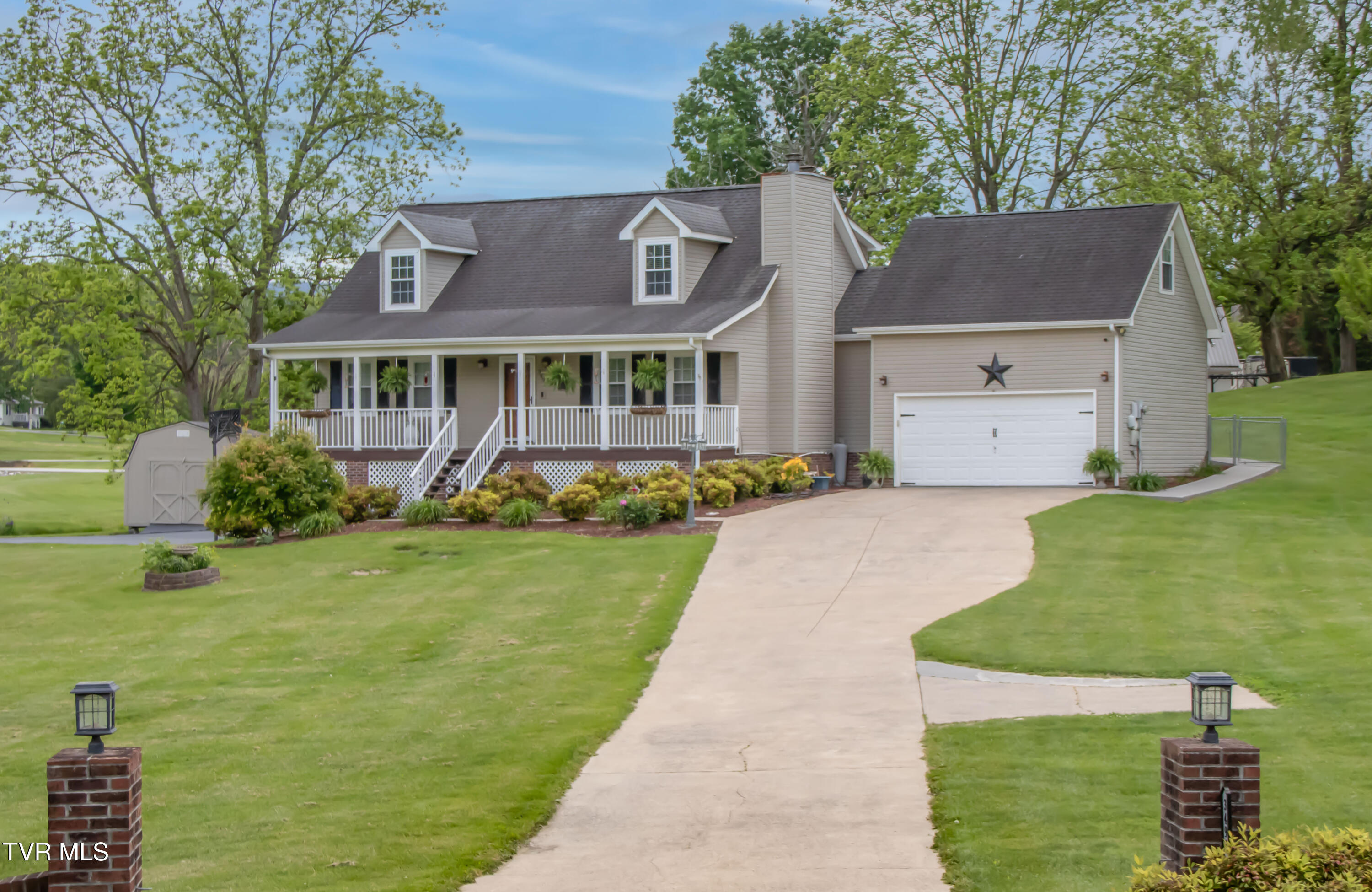 3493 Weaver Pike