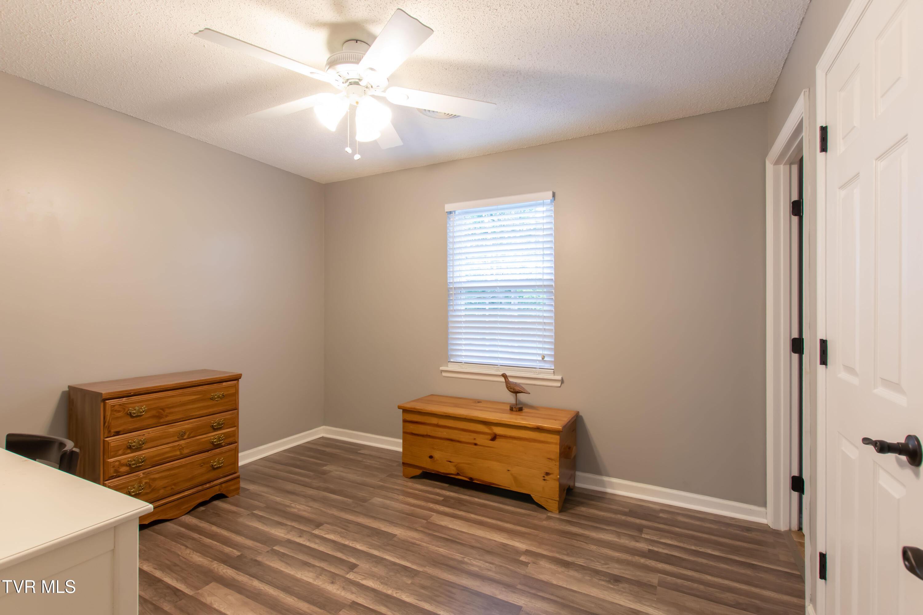3493 Weaver Pike
