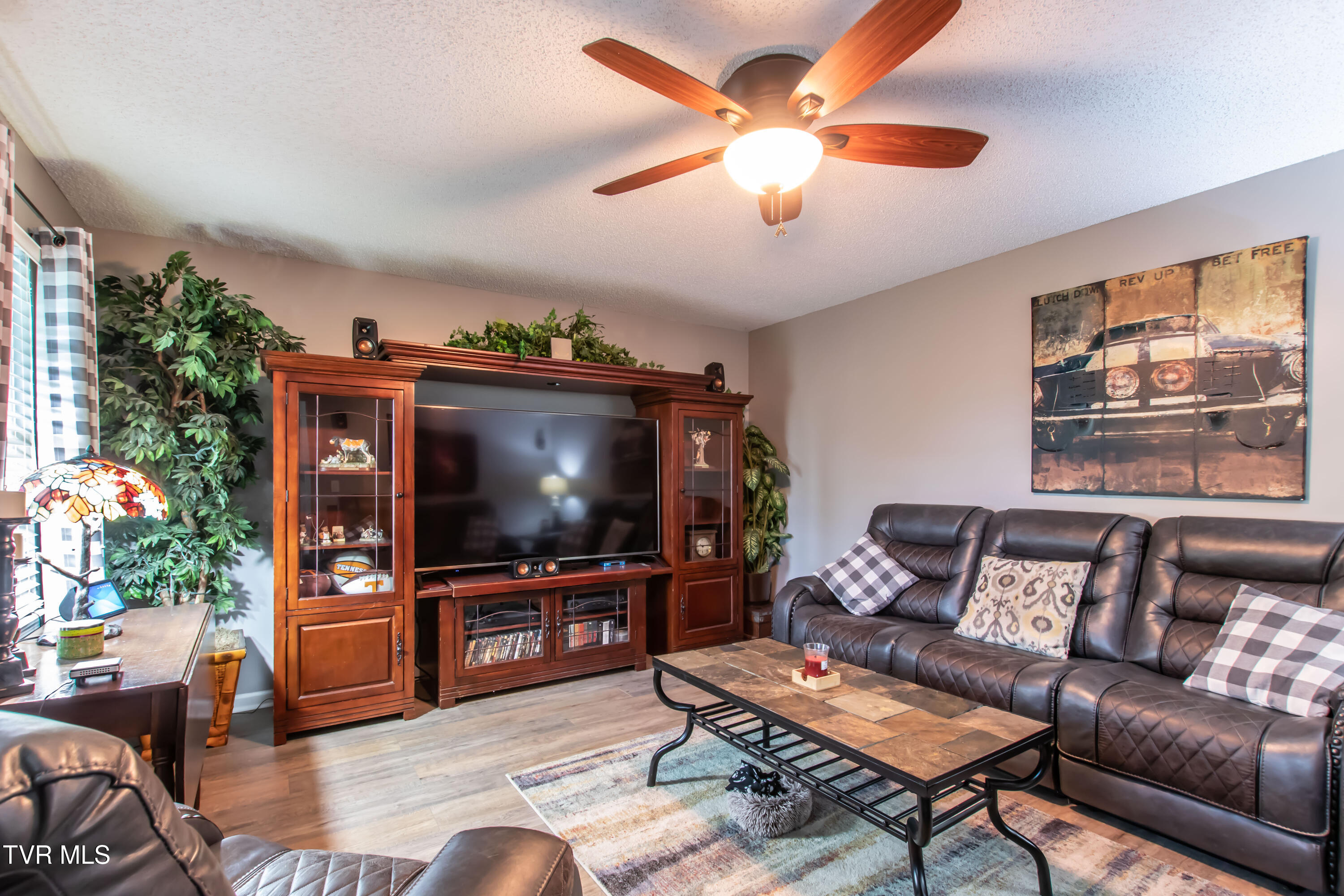 3493 Weaver Pike