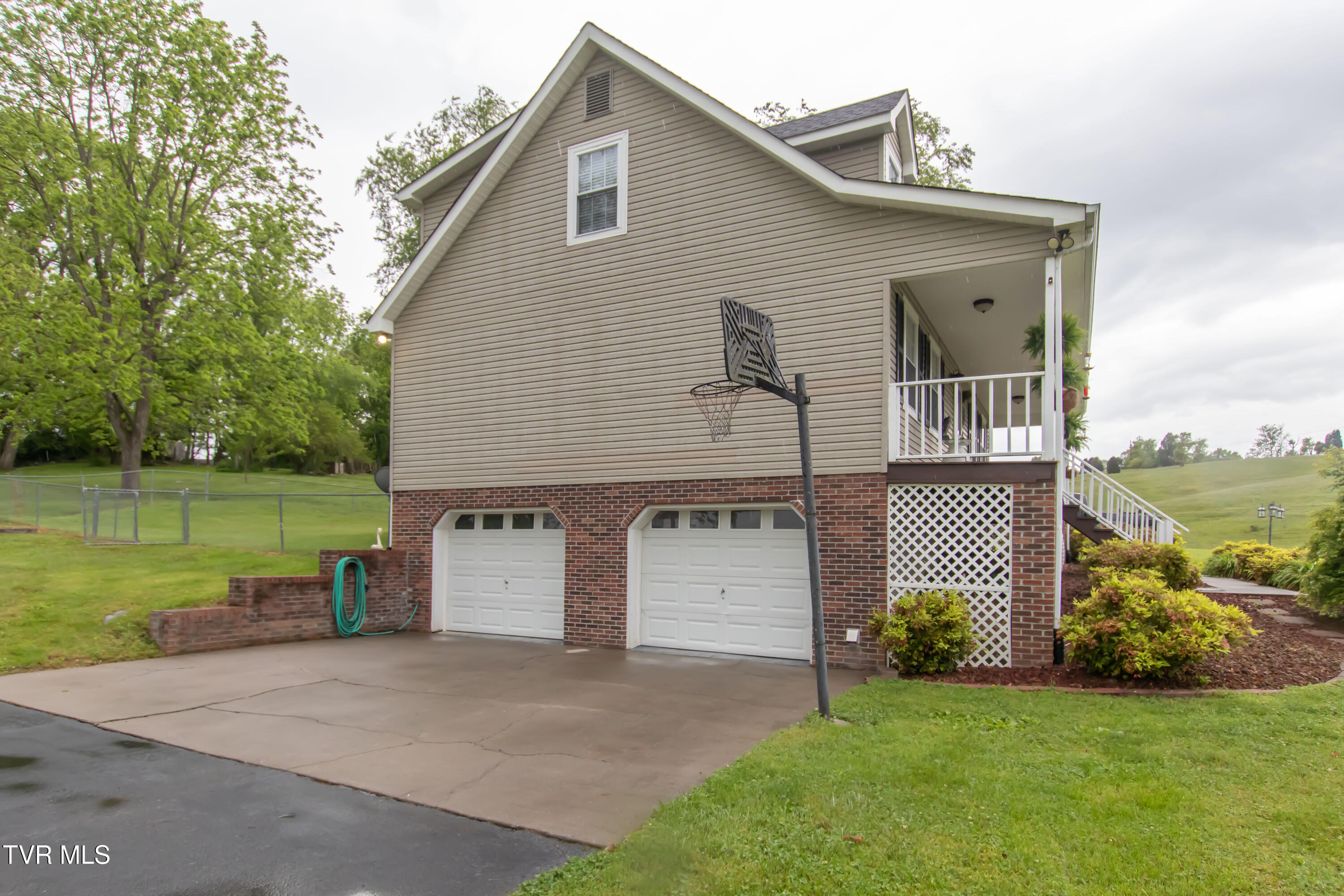 3493 Weaver Pike