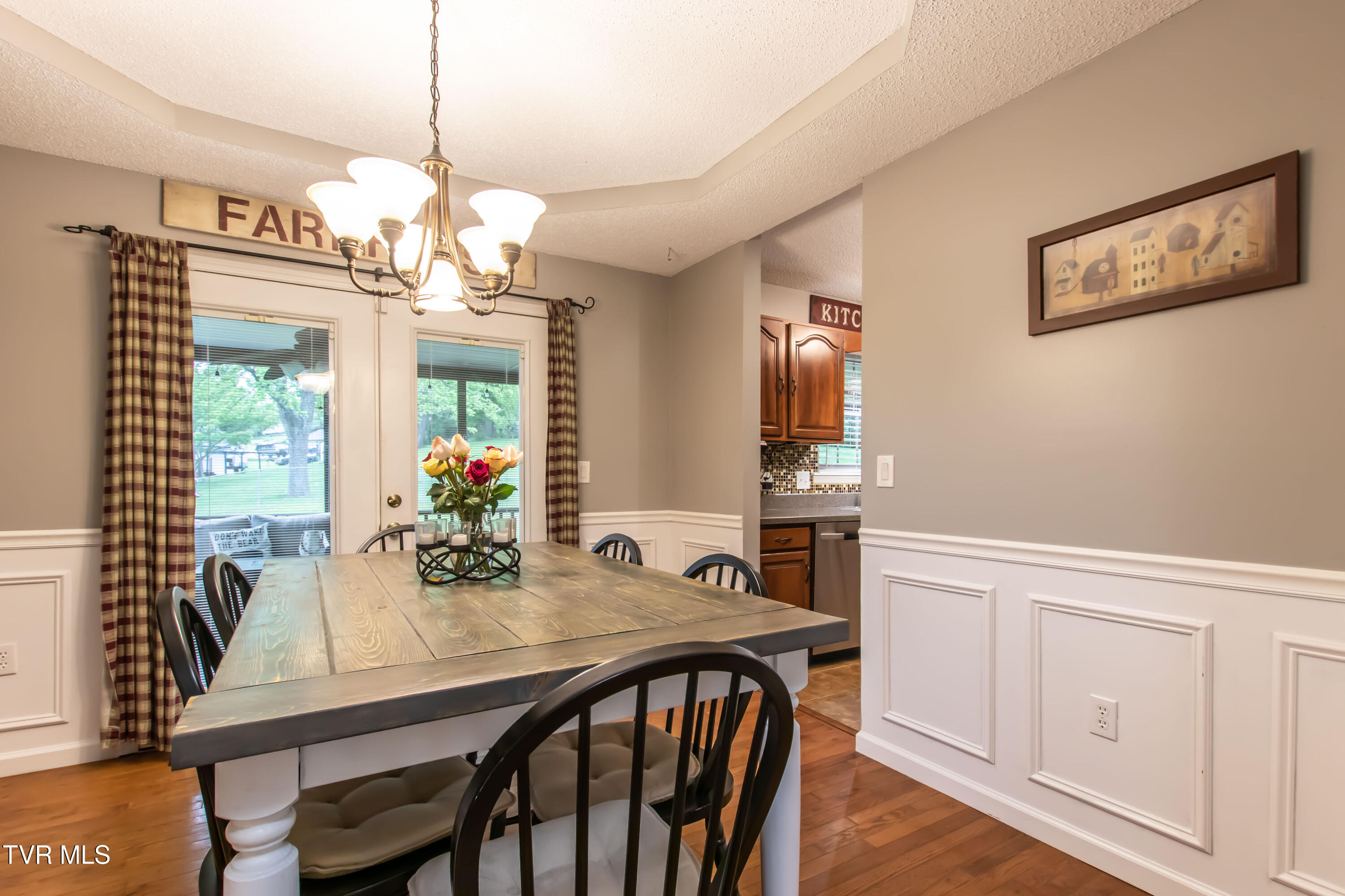 3493 Weaver Pike