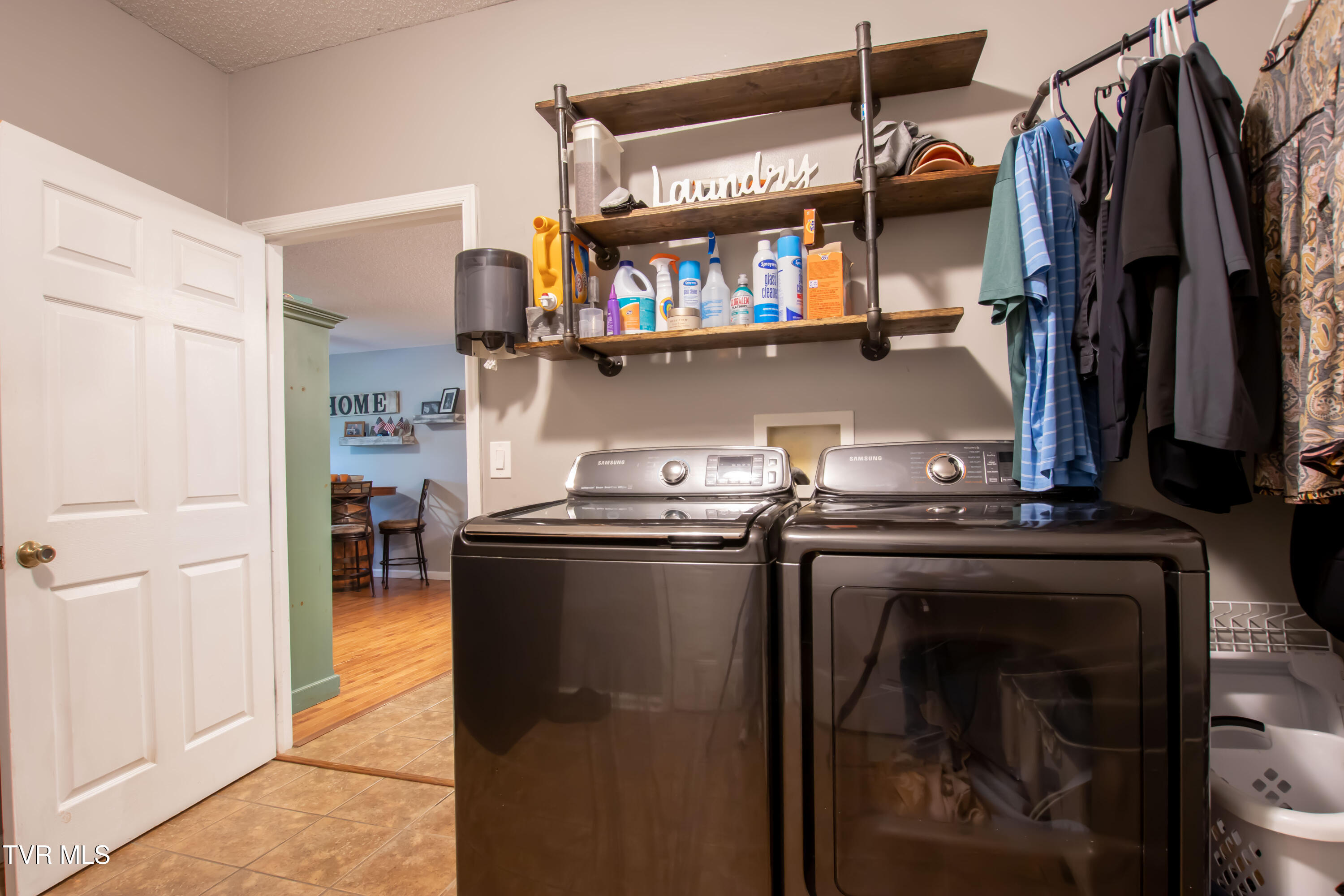 3493 Weaver Pike