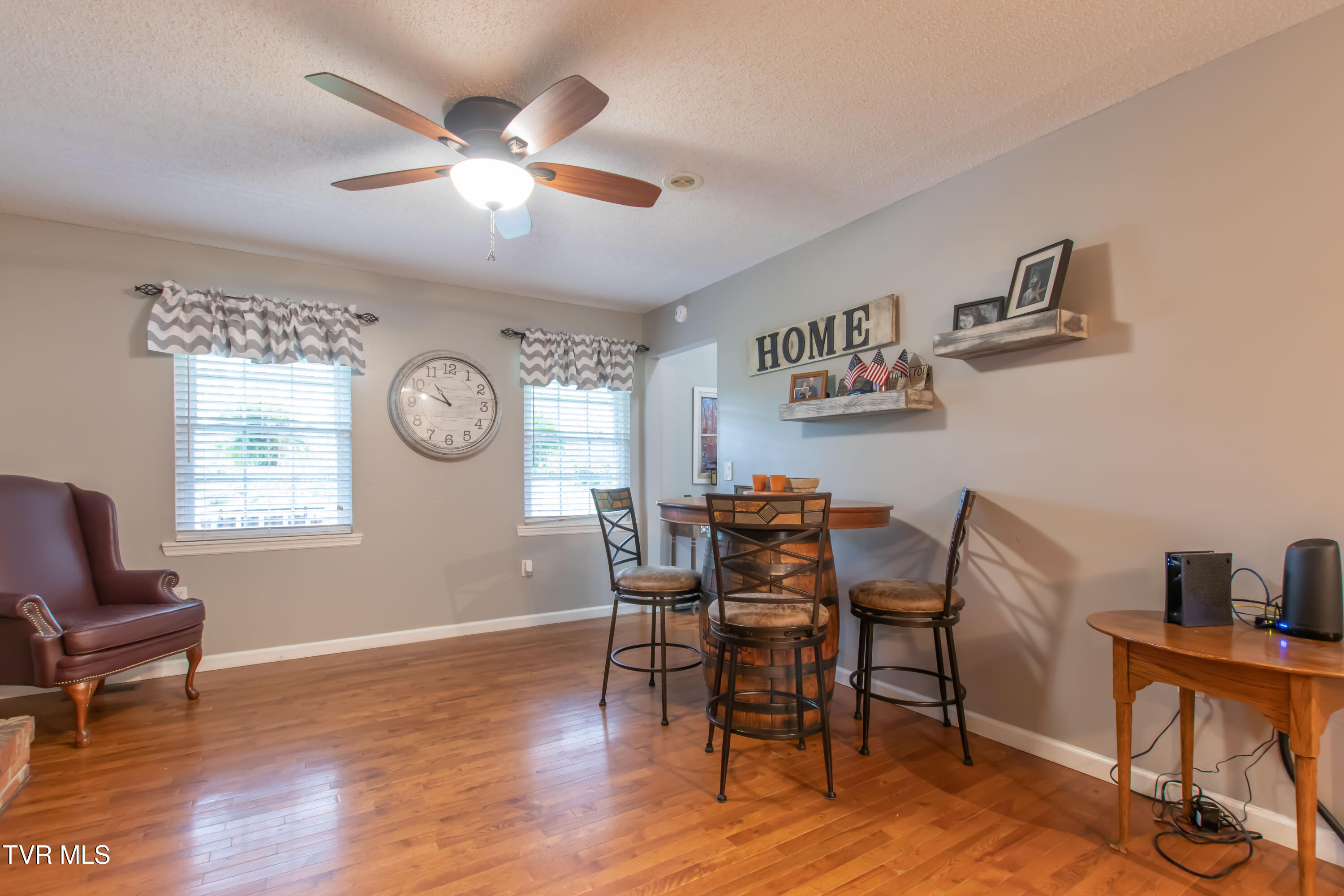 3493 Weaver Pike