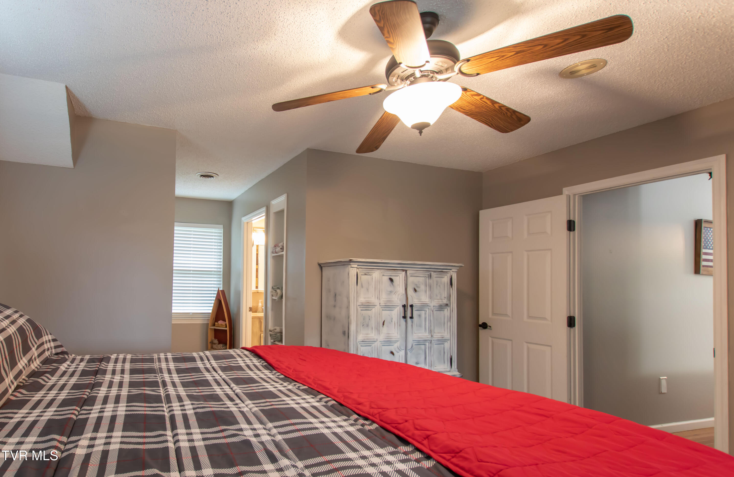 3493 Weaver Pike