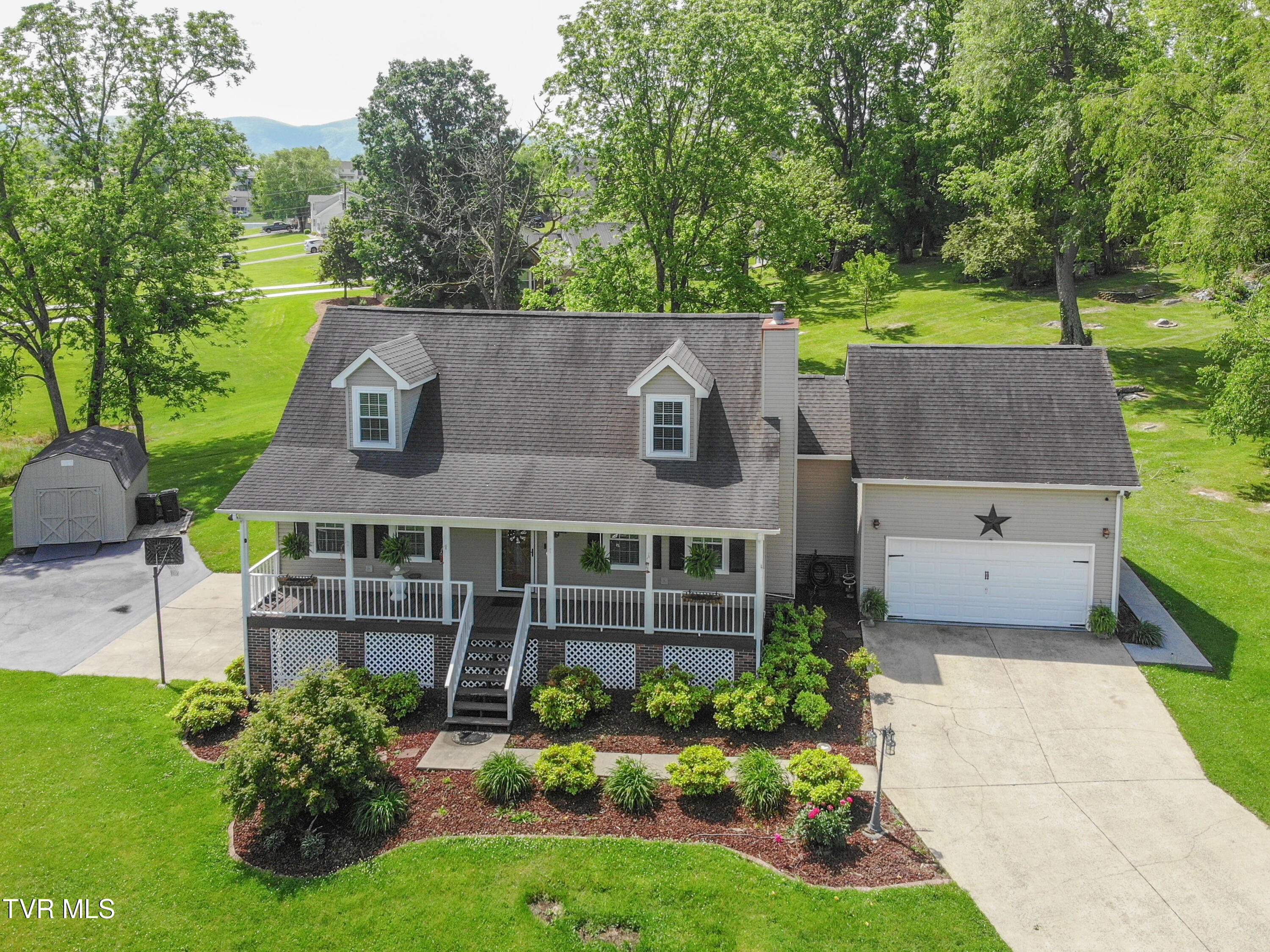 3493 Weaver Pike