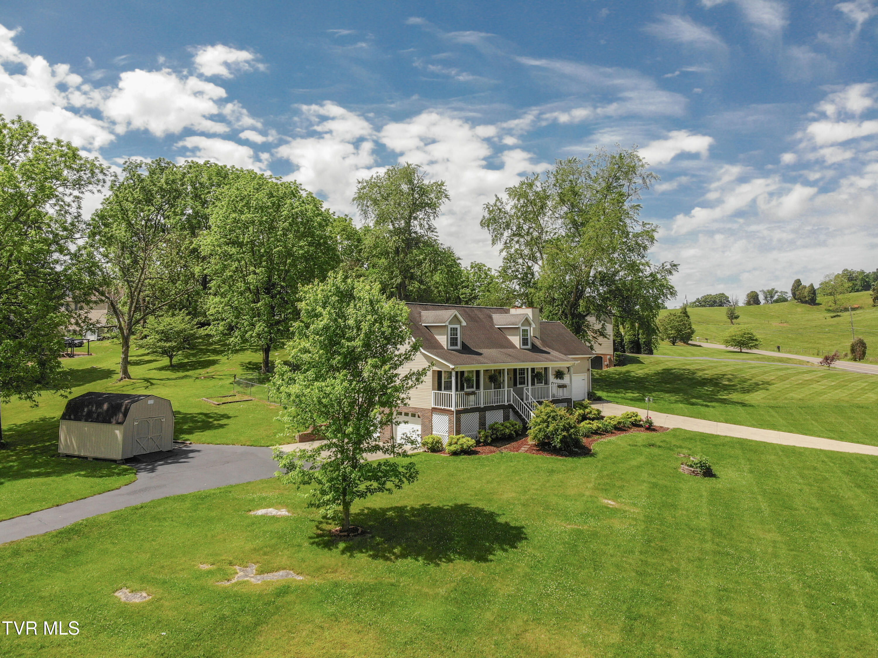 3493 Weaver Pike
