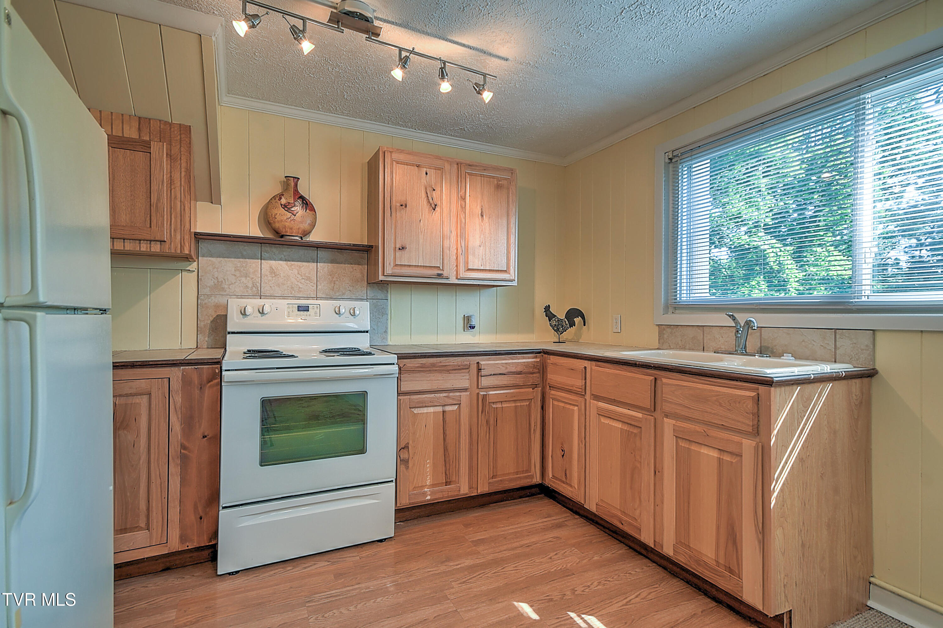 121 Hermitage Drive