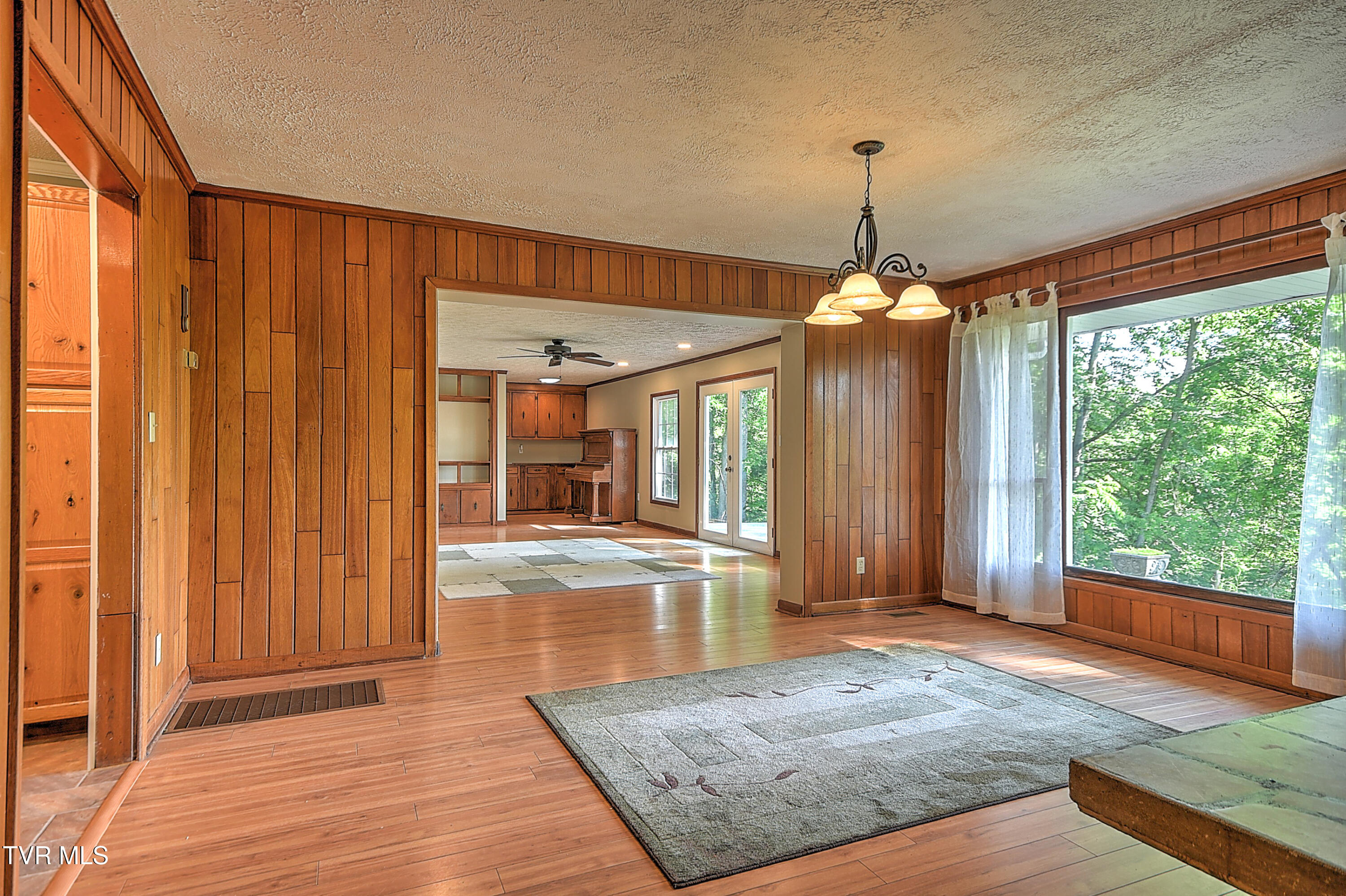 121 Hermitage Drive