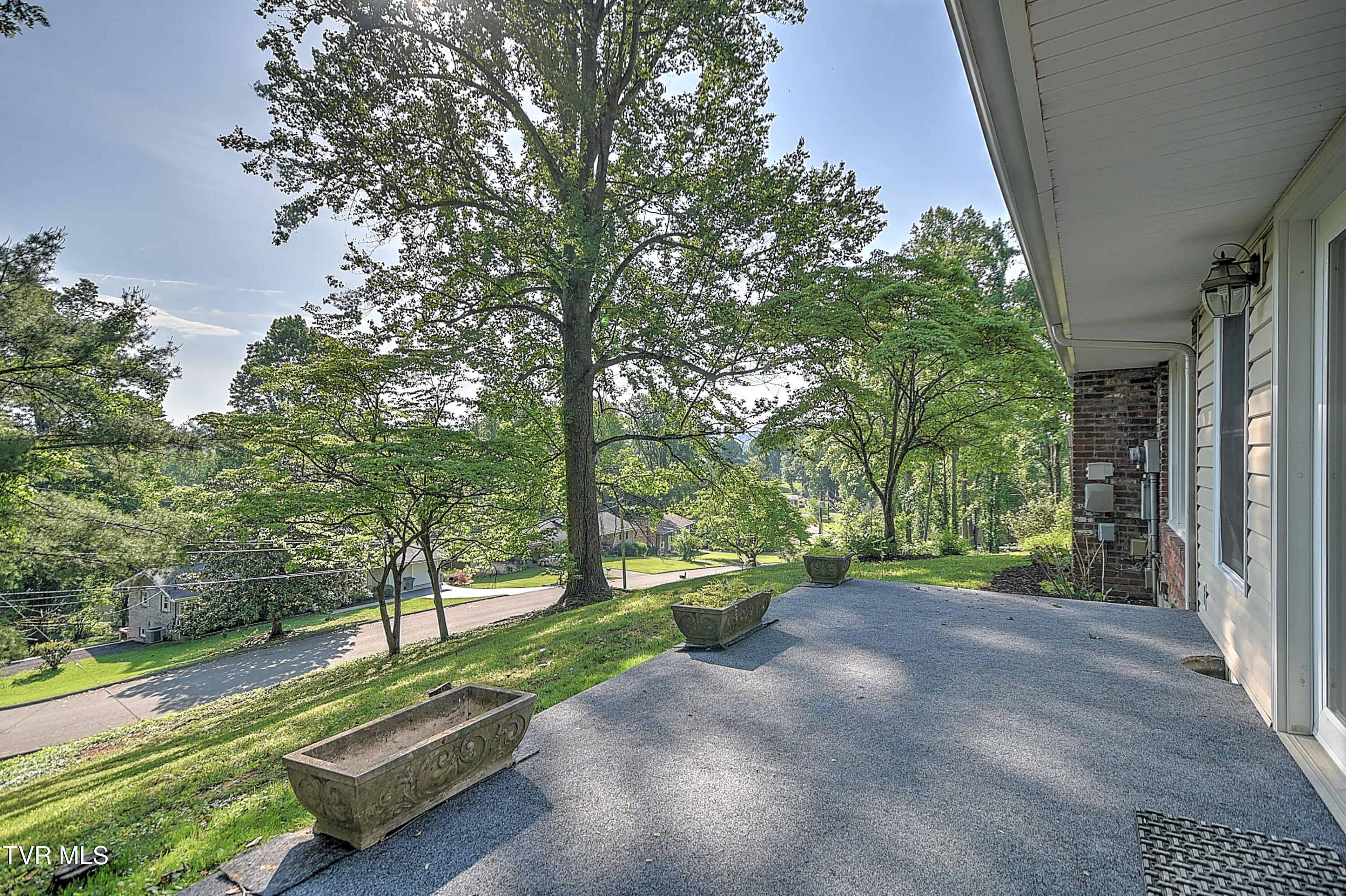 121 Hermitage Drive
