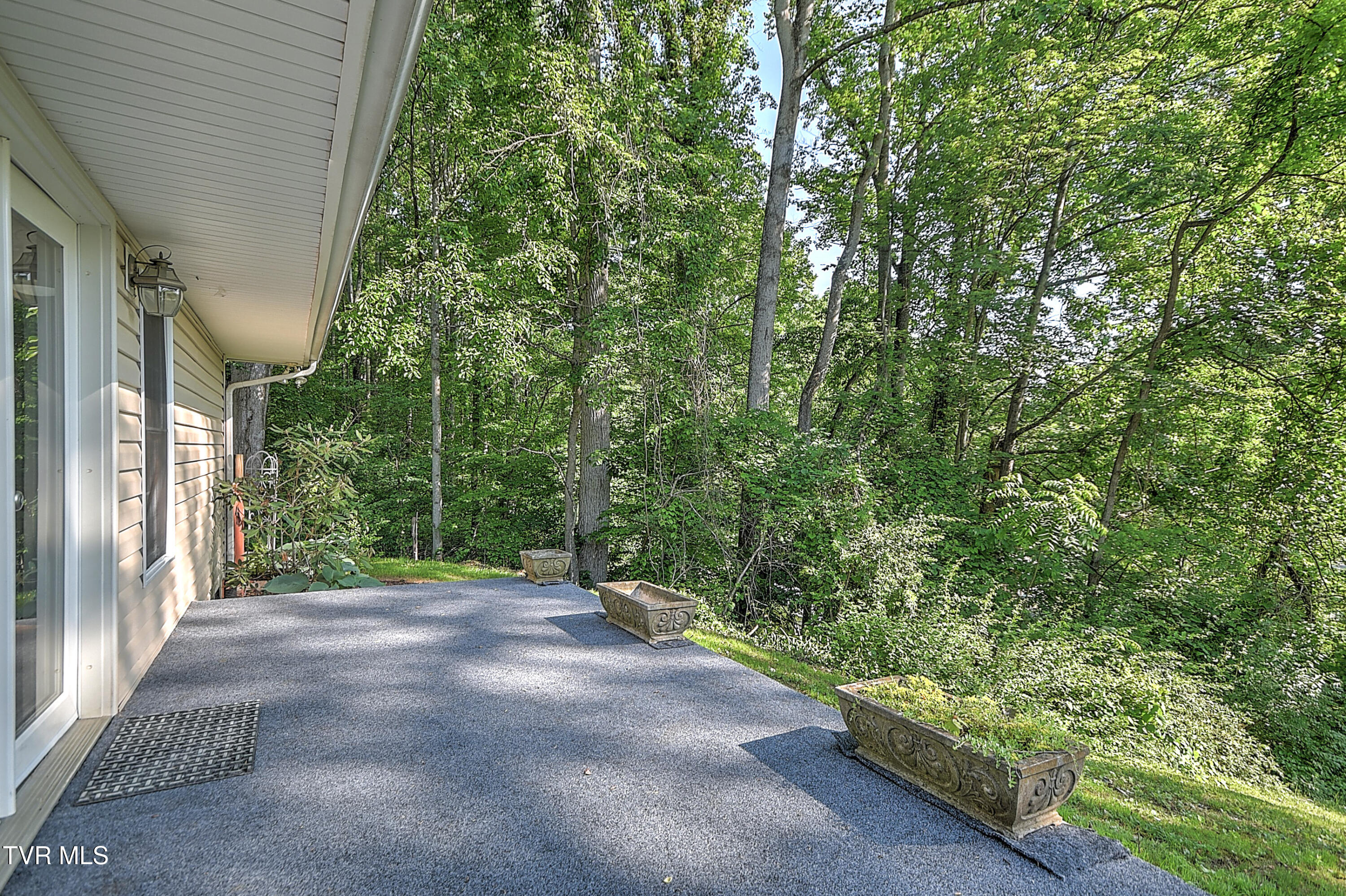 121 Hermitage Drive