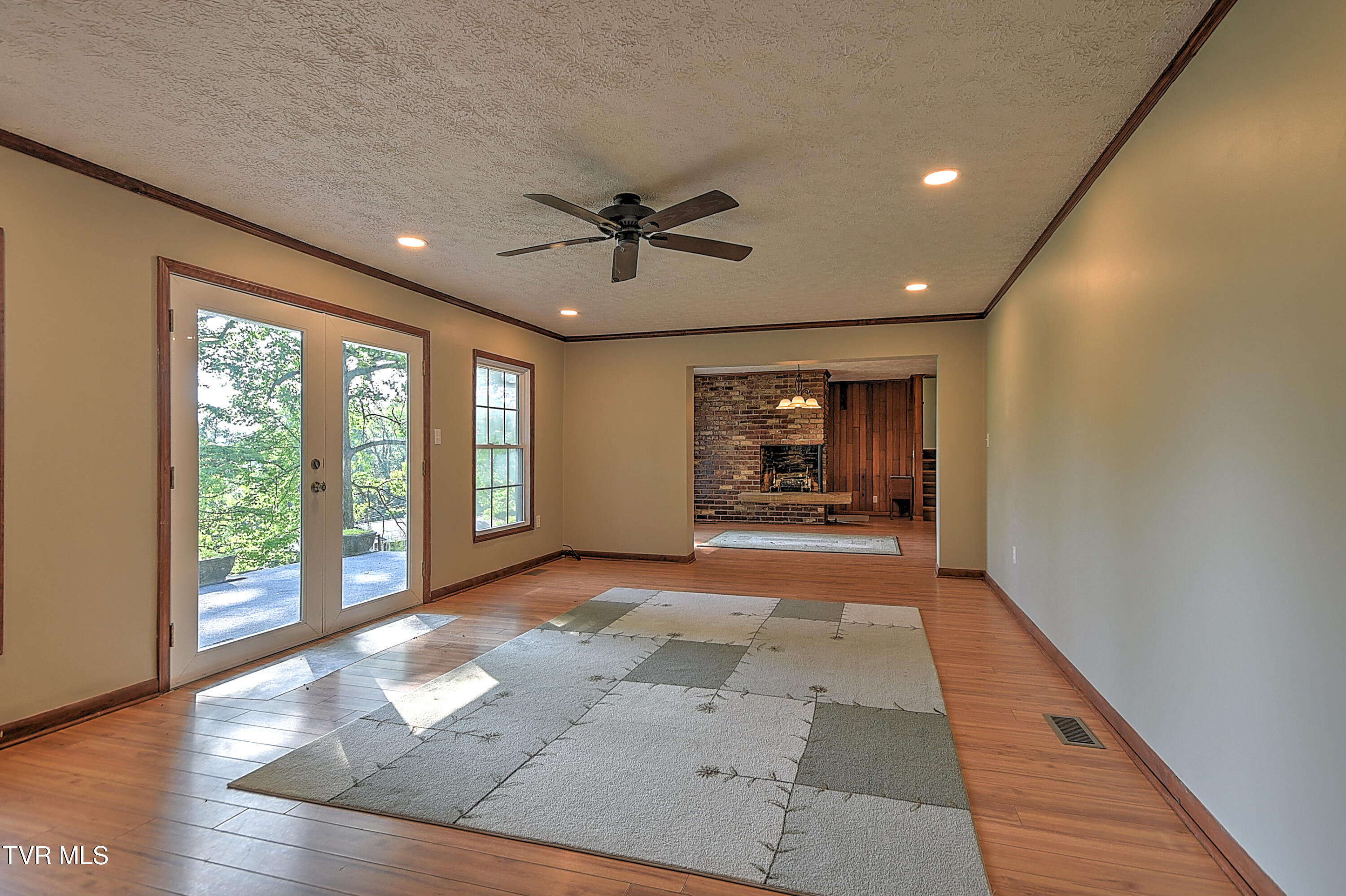 121 Hermitage Drive