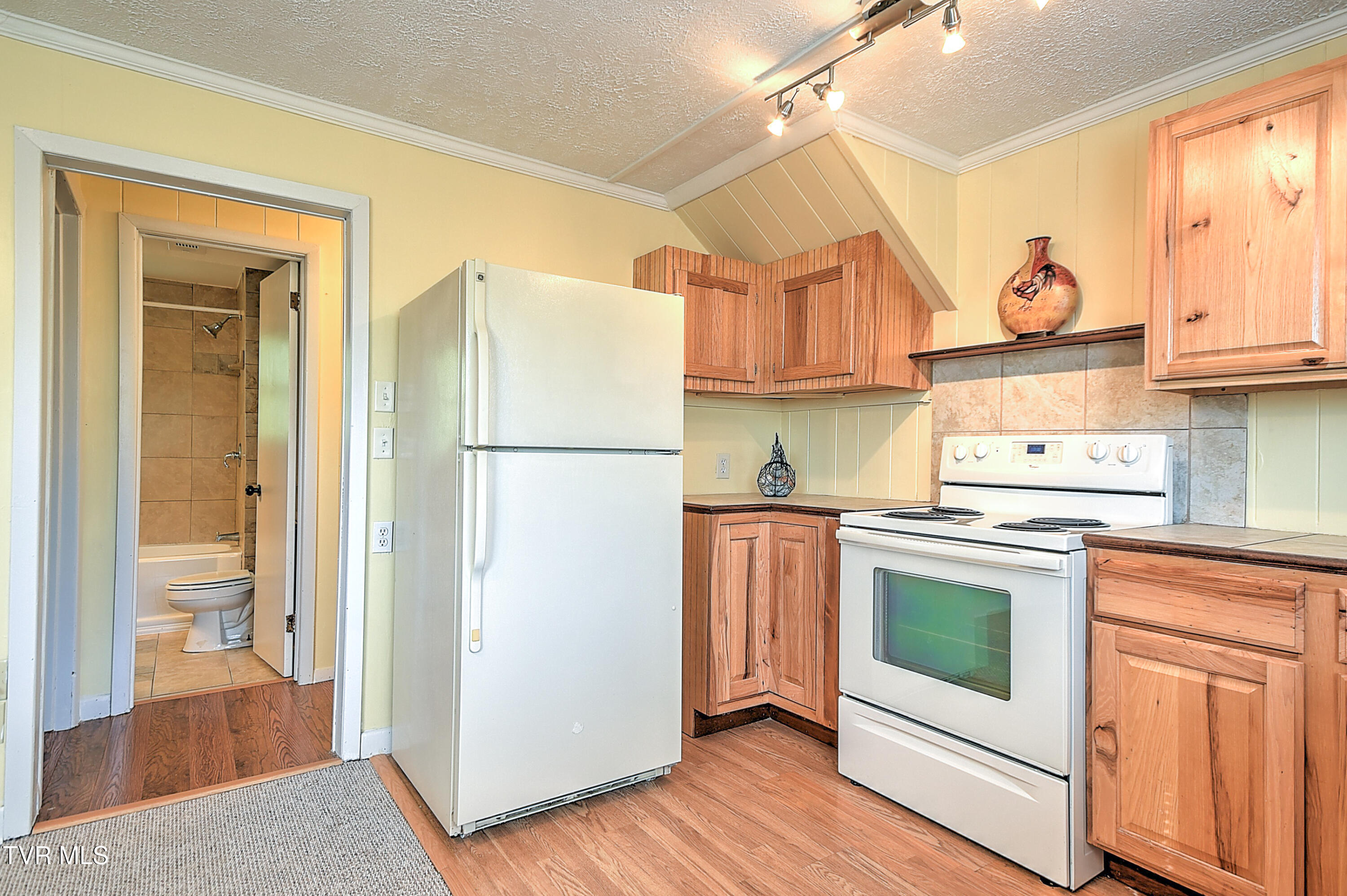 121 Hermitage Drive