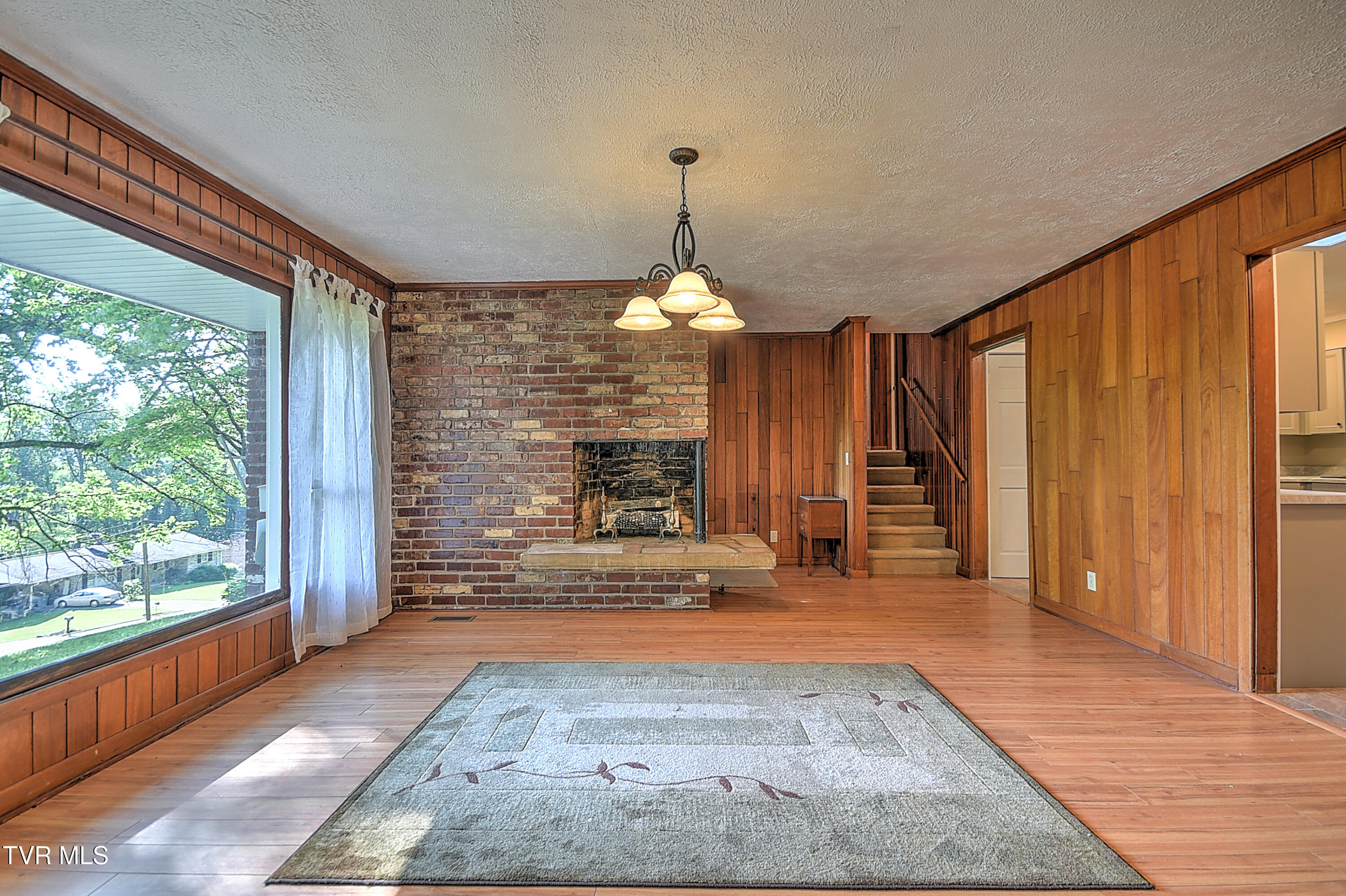 121 Hermitage Drive