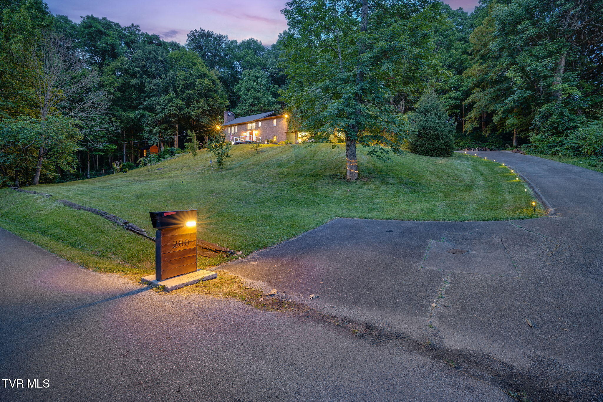 280 Possum Hollow Road