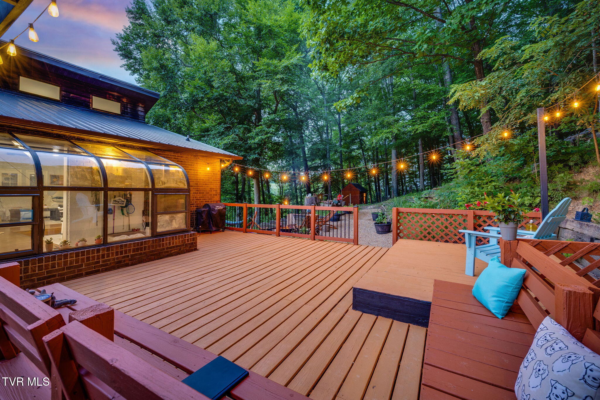 280 Possum Hollow Road