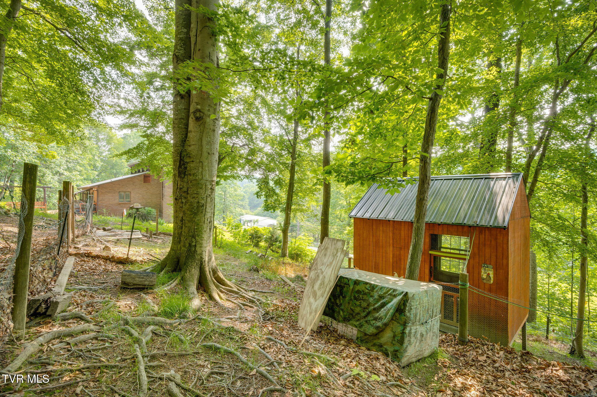 280 Possum Hollow Road