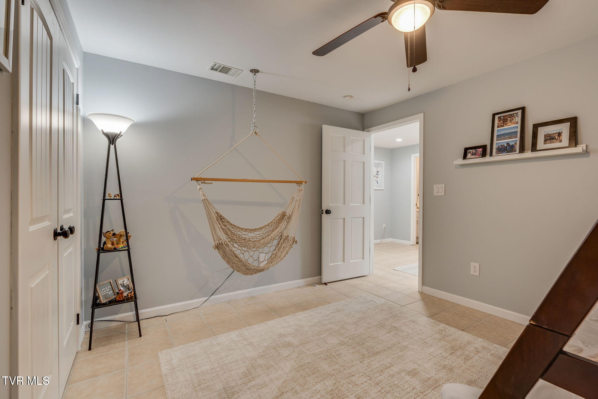 280 Possum Hollow Road