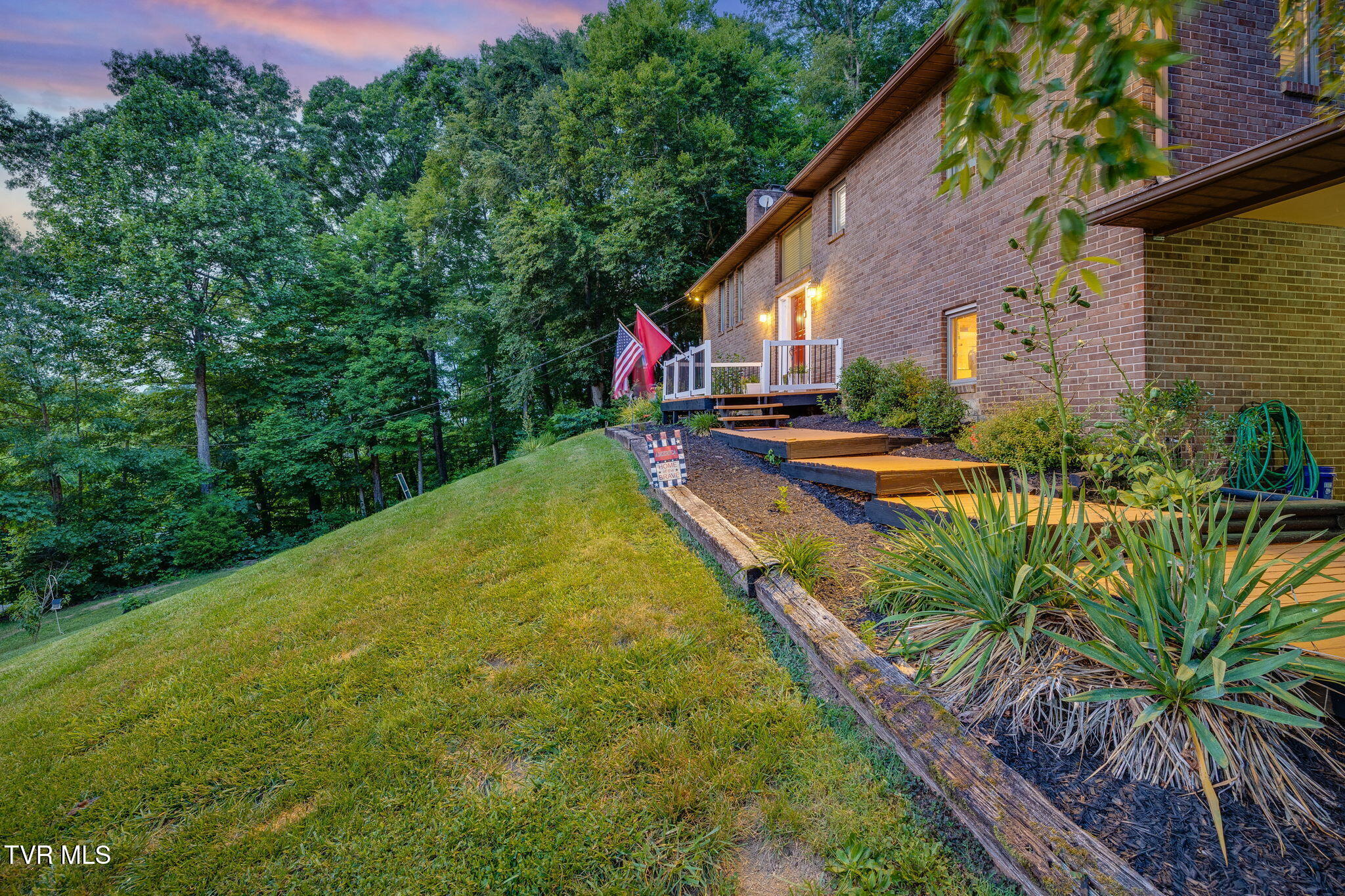 280 Possum Hollow Road