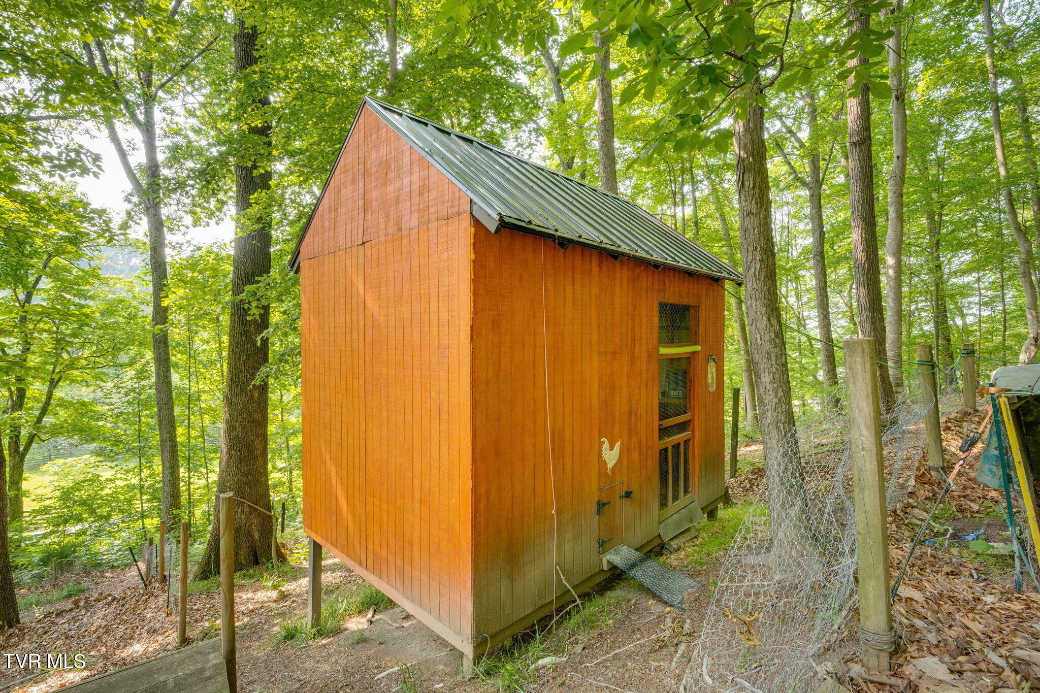 280 Possum Hollow Road