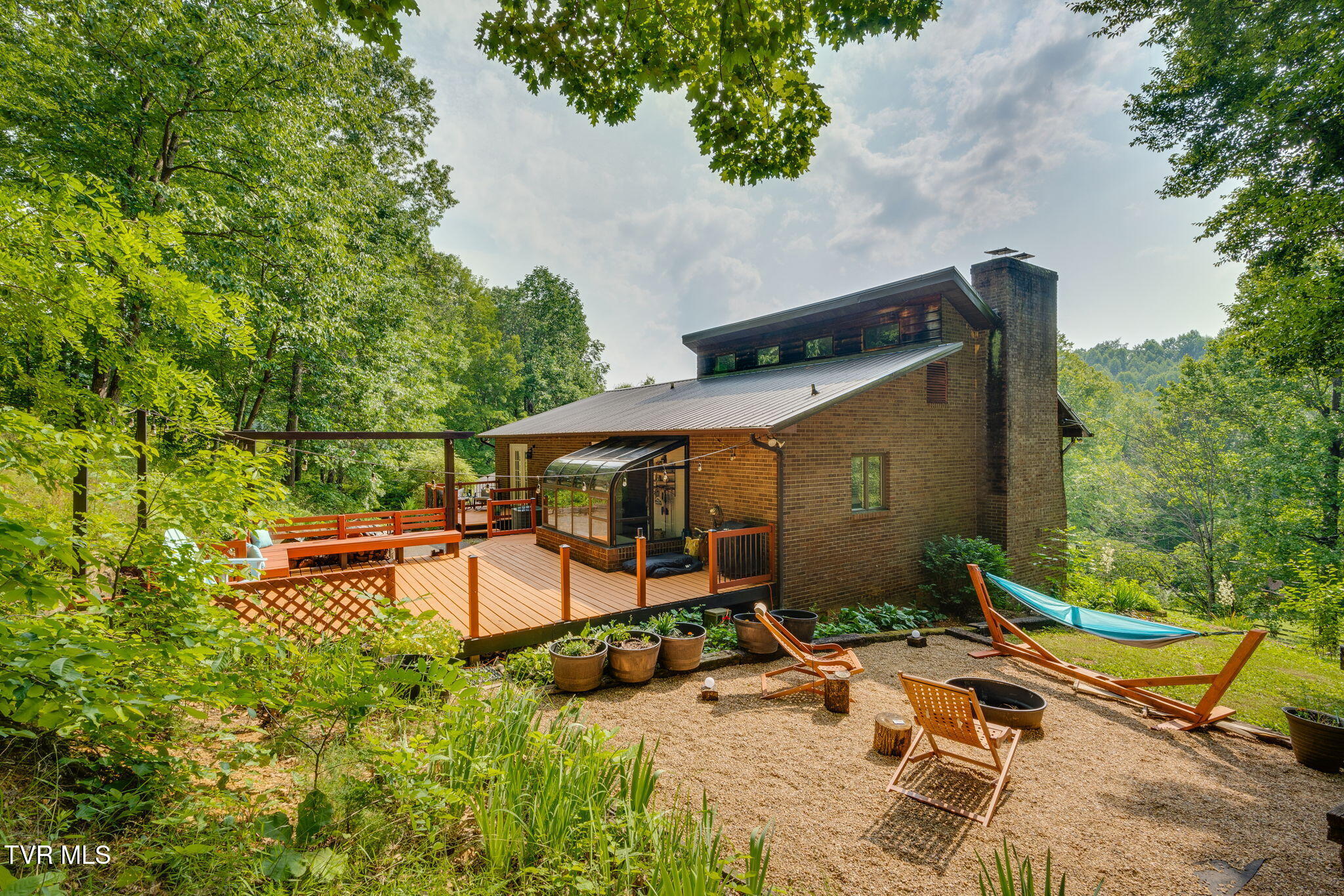280 Possum Hollow Road