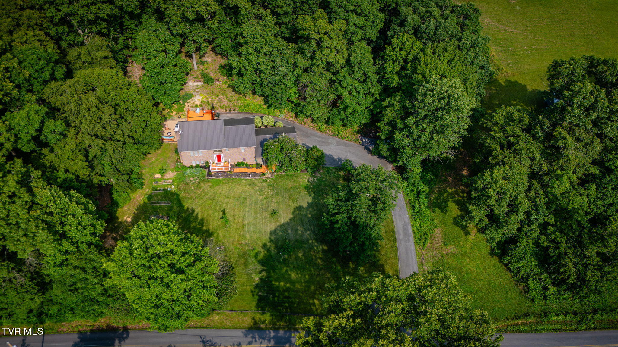 280 Possum Hollow Road