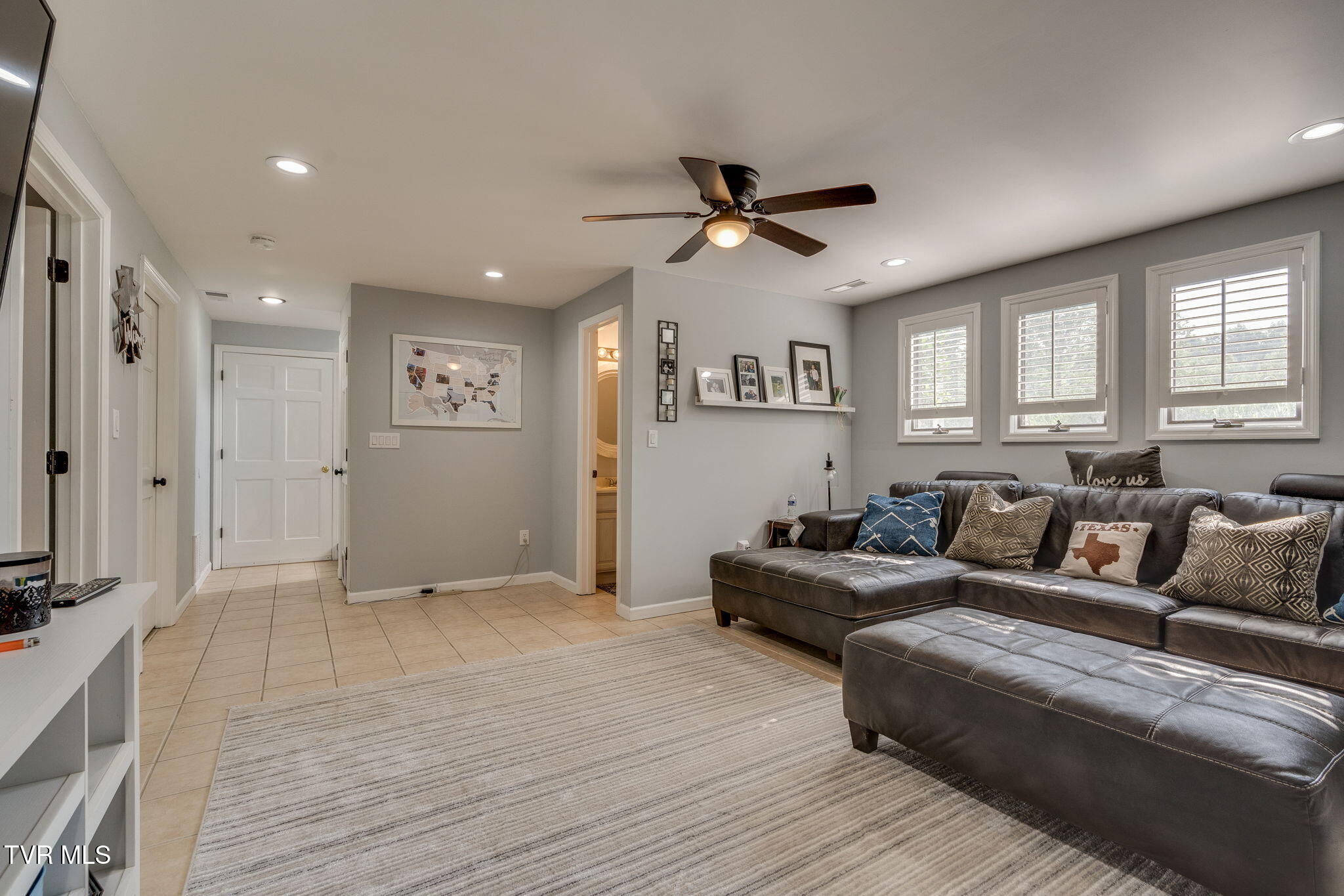 280 Possum Hollow Road