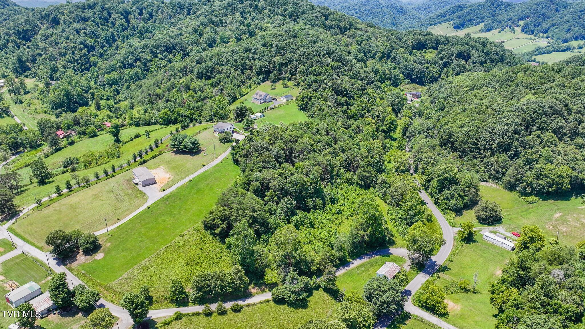 124 Maple Crest Circle